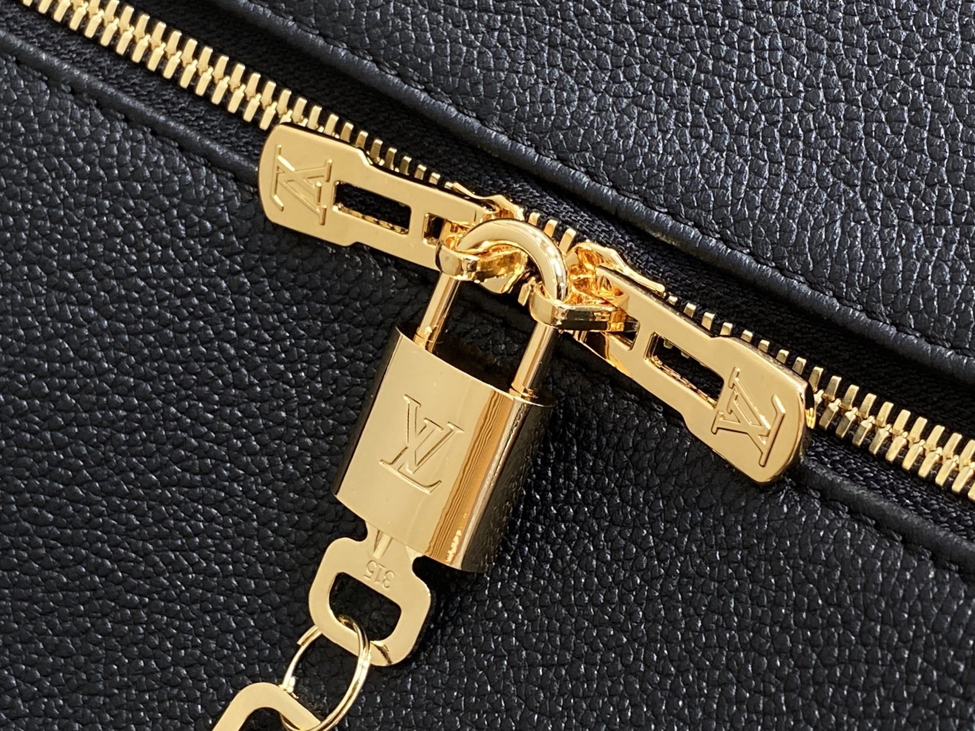 【顶级原单】M26037黑色 全皮大号speedy枕头包 当季新款 EXPRESS 大号手袋 Expre