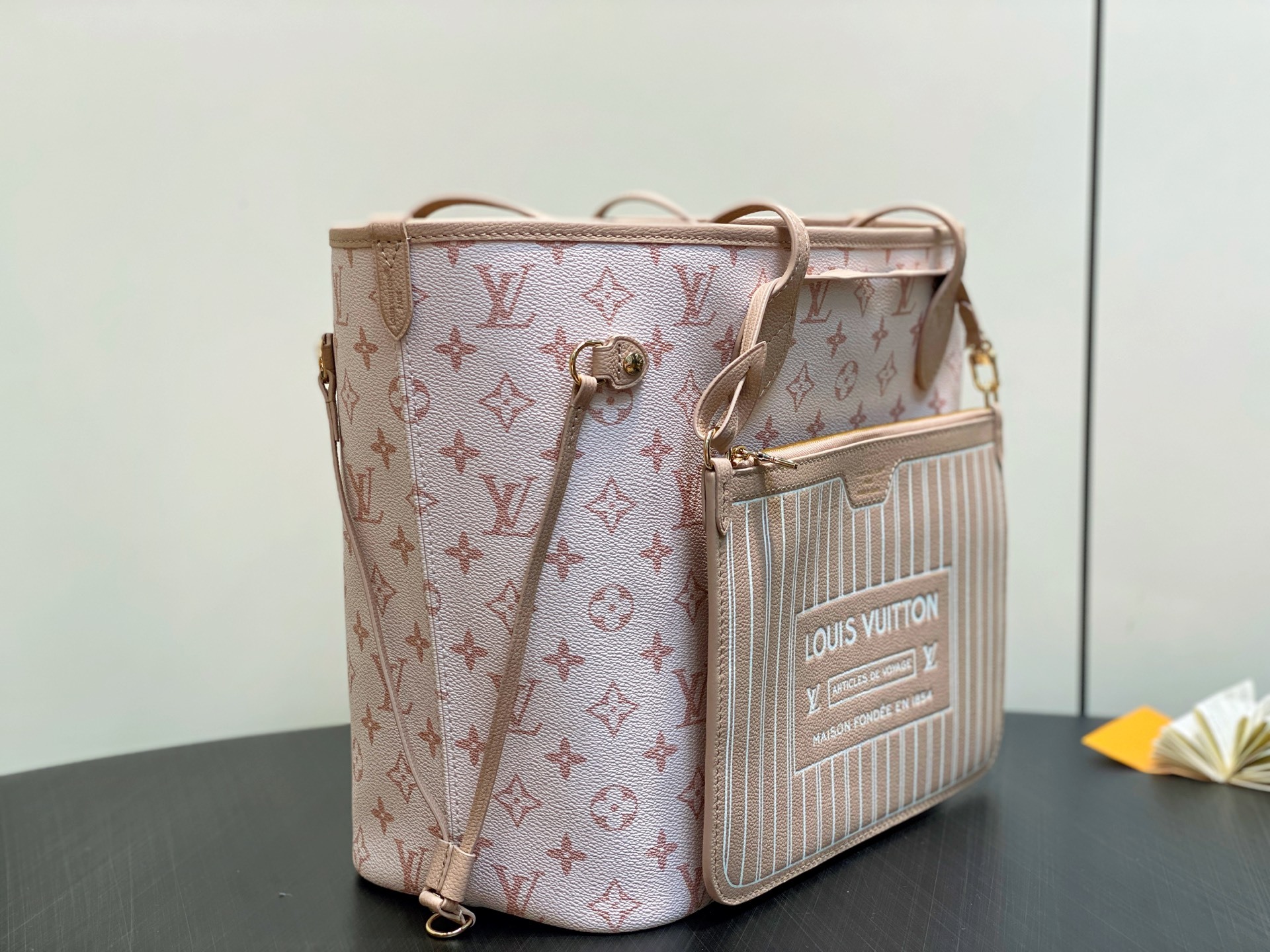 【顶级原单】M25665白花沙丘色 双面购物袋 Sac Neverfull Inside Out MM
