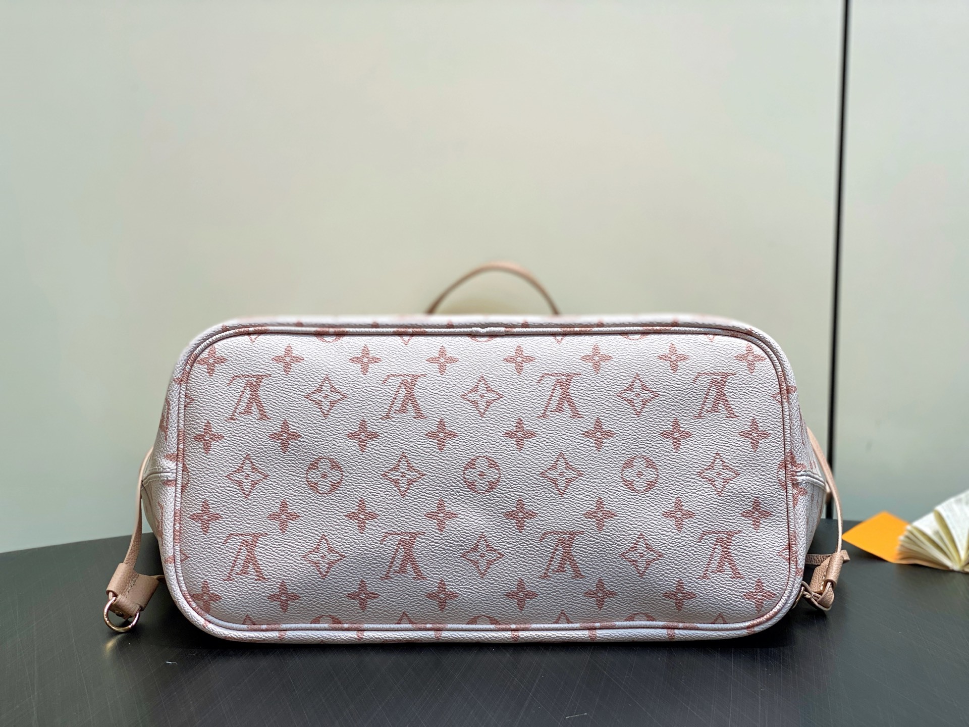 【顶级原单】M25665白花沙丘色 双面购物袋 Sac Neverfull Inside Out MM
