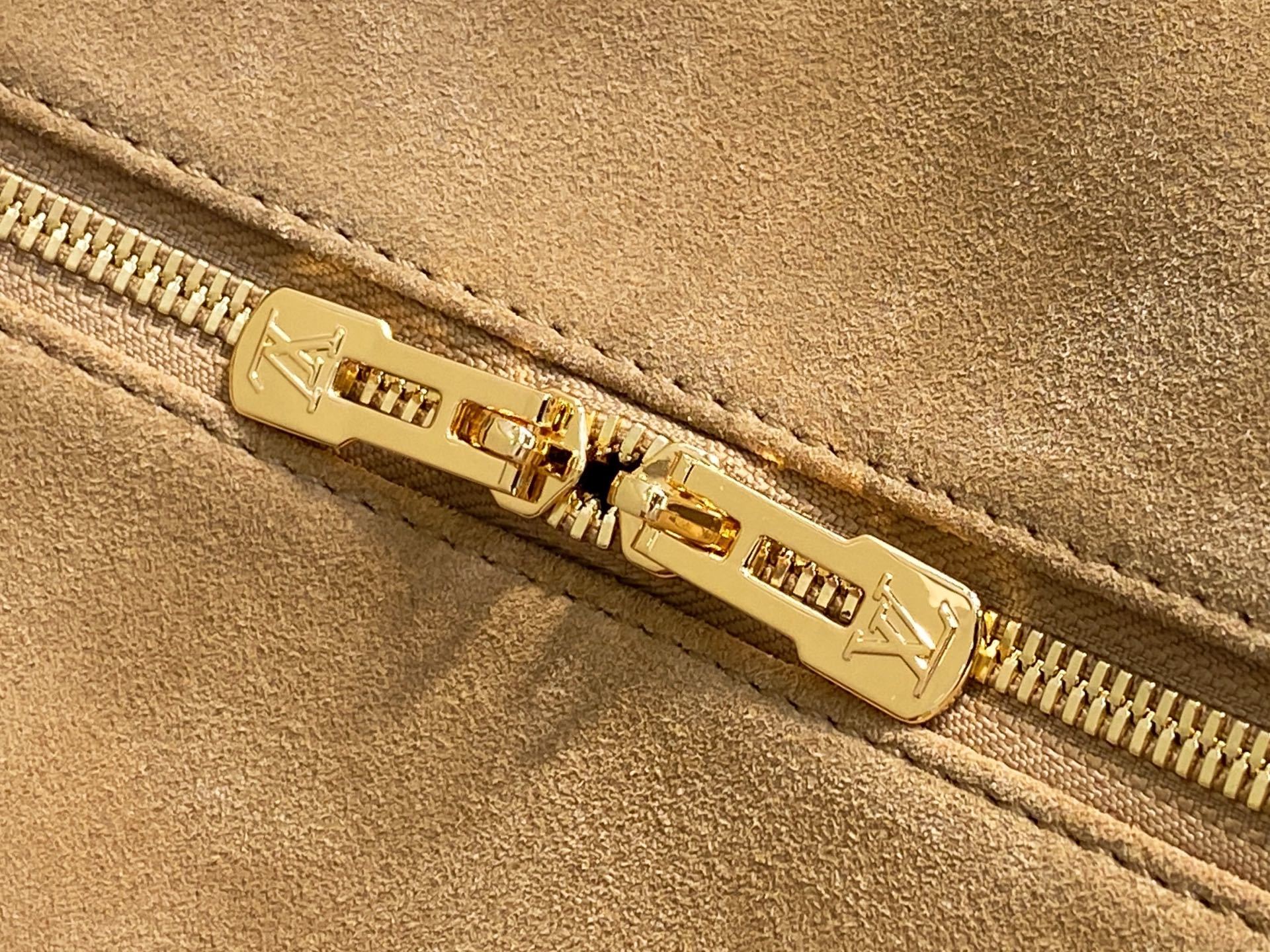 【顶级原单】M26358杏色磨砂皮 全皮speedy枕头包 EXPRESS 中号手袋 m26359 深啡