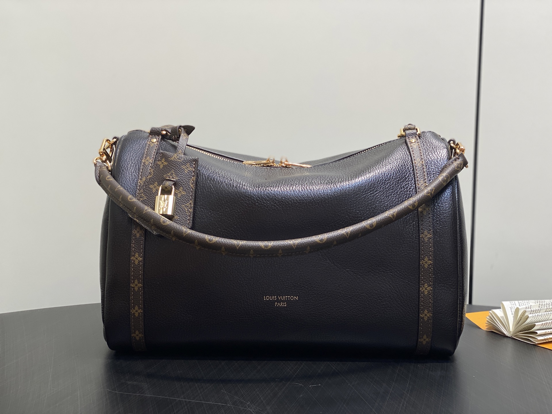 【顶级原单】M26359深啡色油蜡皮 全皮speedy枕头包 EXPRESS 中号手袋 m26359 深