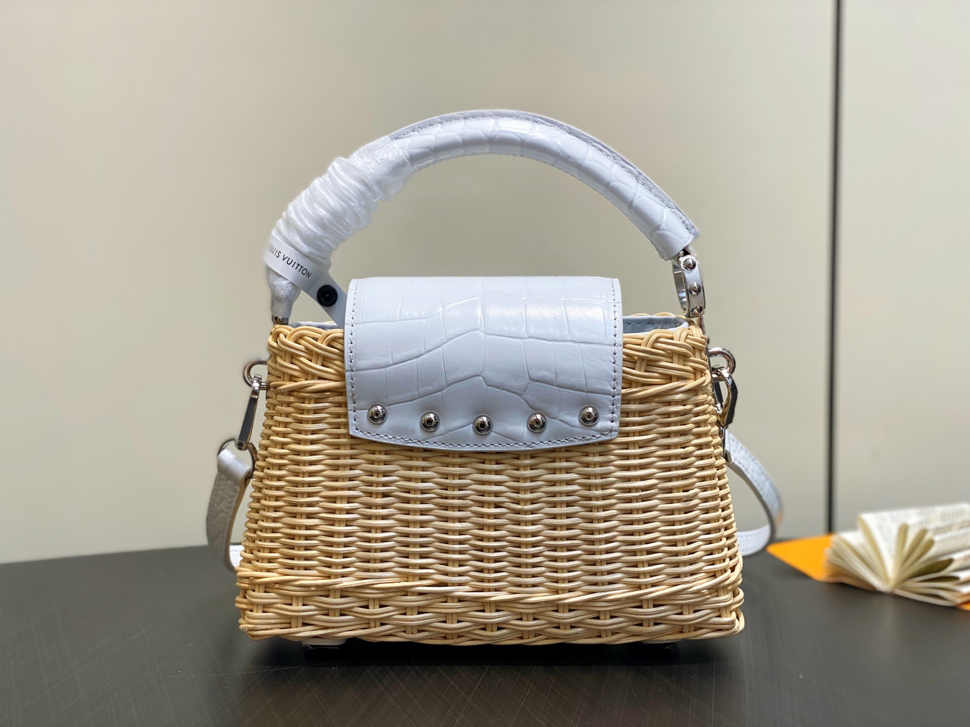 【顶级原单】M88126白色编织 鳄鱼纹cap那英款 CAPUCINES mini 手袋 本款 Capu