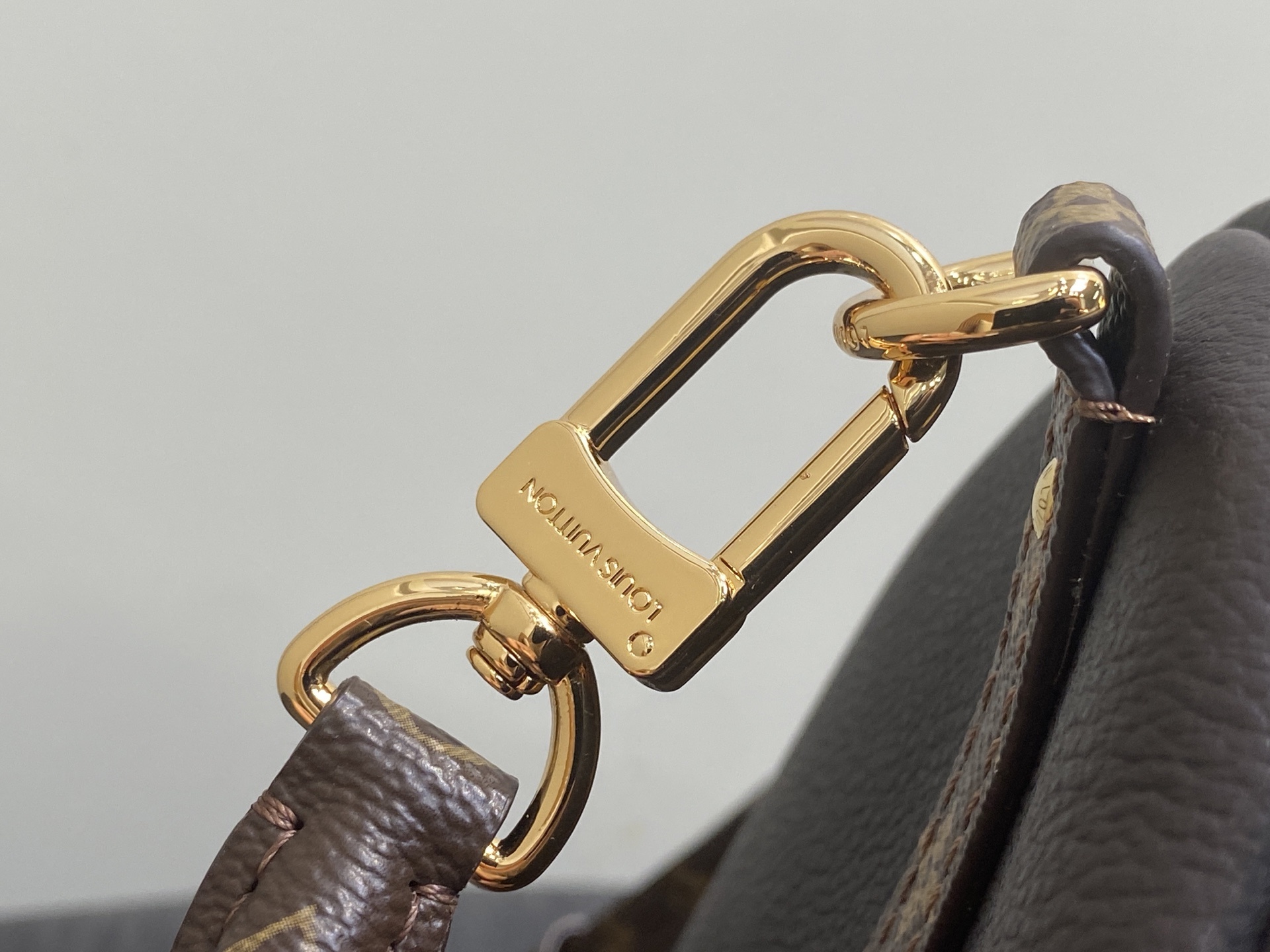 【顶级原单】M26357咖啡 全皮speedy枕头包 EXPRESS 中号手袋 m26359 深啡色(油