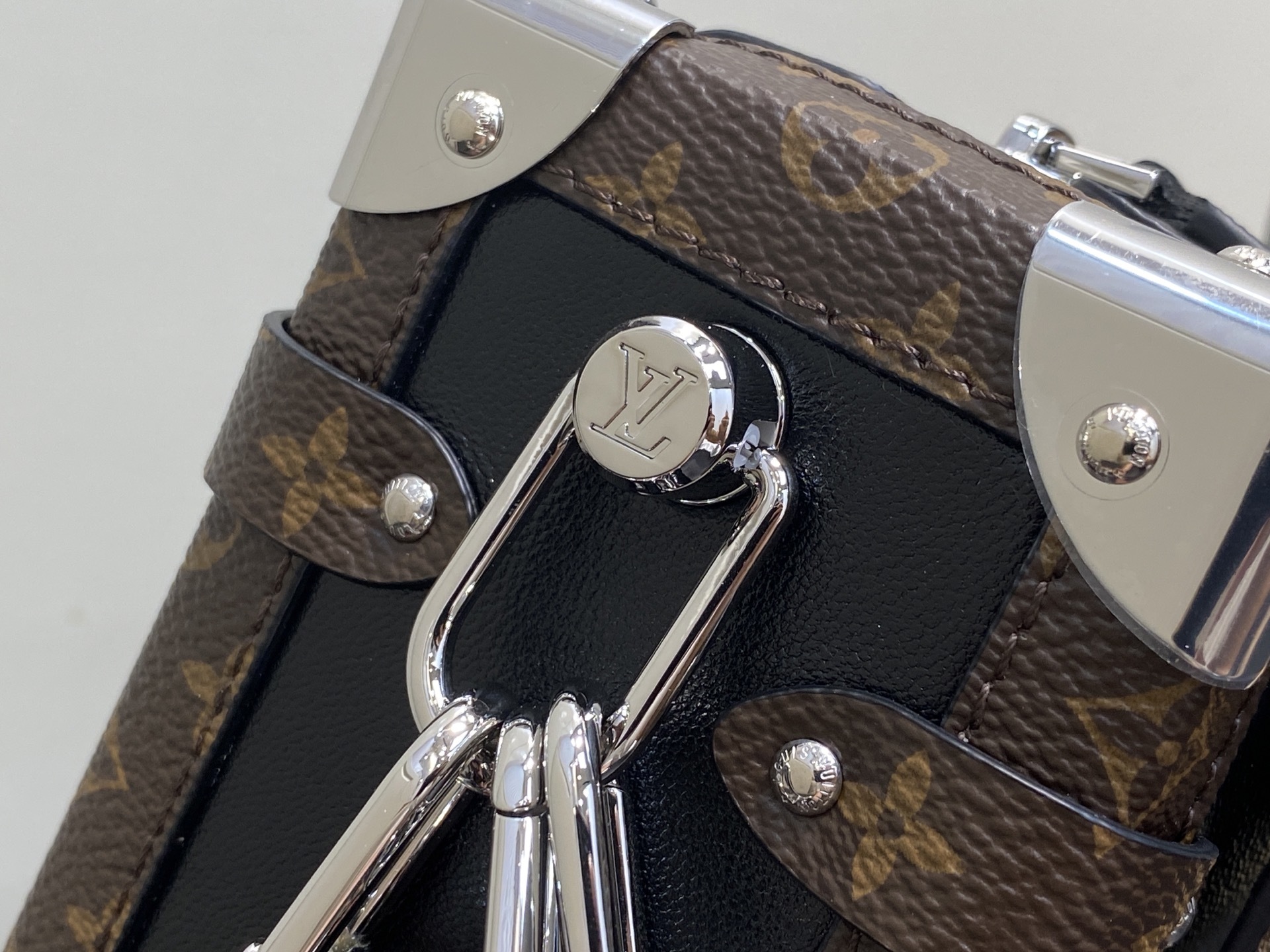 【顶级原单】M15195黑色 全皮链条包软盒子 本款 Side Trunk Vibe 手袋以前卫设计重塑