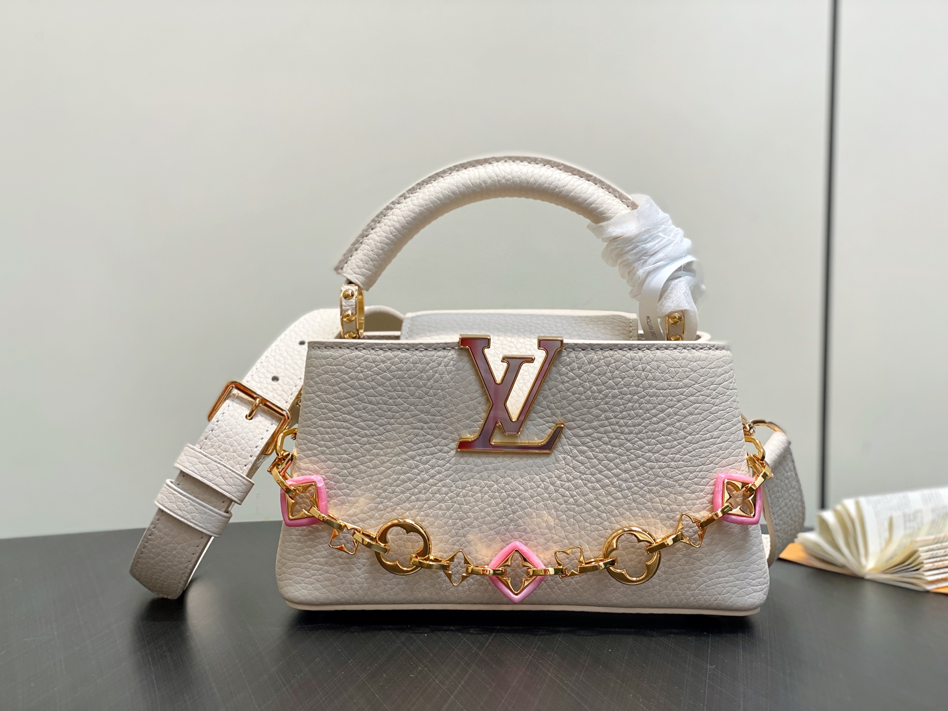 【顶级原单】M14393米白色 M14970 链条包全皮cap那英款CAPUCINES EAST-WES