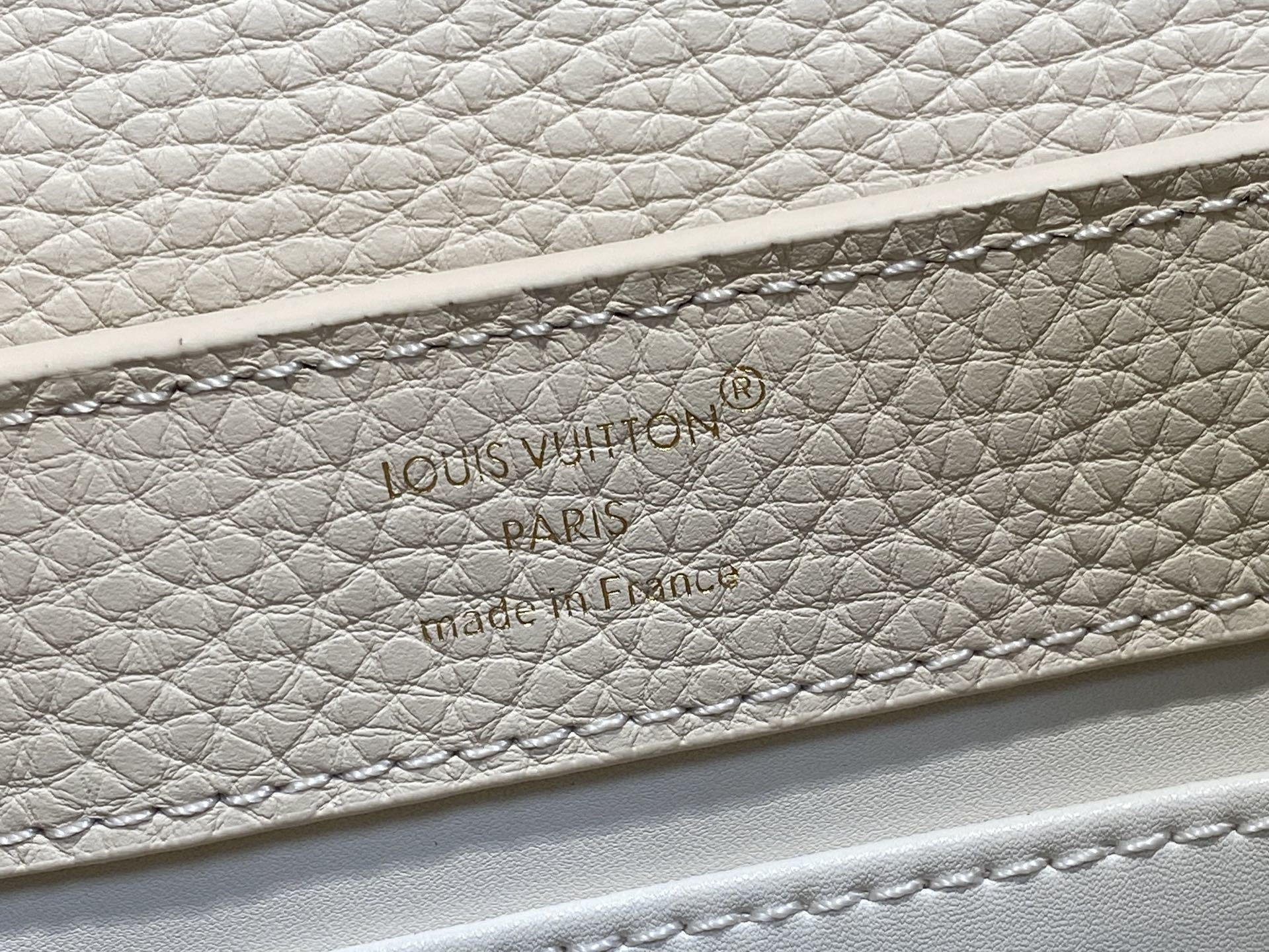 【顶级原单】M14393米白色 M14970 链条包全皮cap那英款CAPUCINES EAST-WES