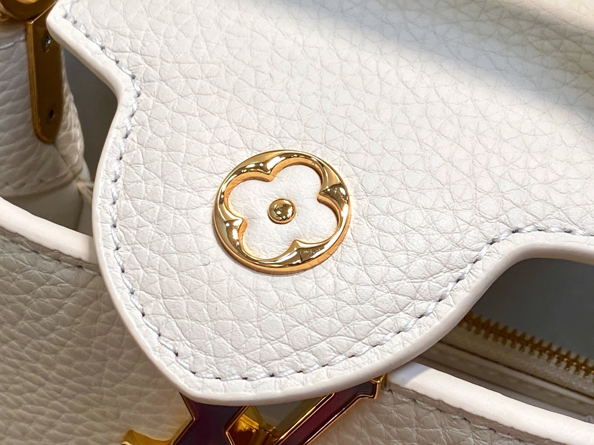 【顶级原单】M14393米白色 M14970 链条包全皮cap那英款CAPUCINES EAST-WES