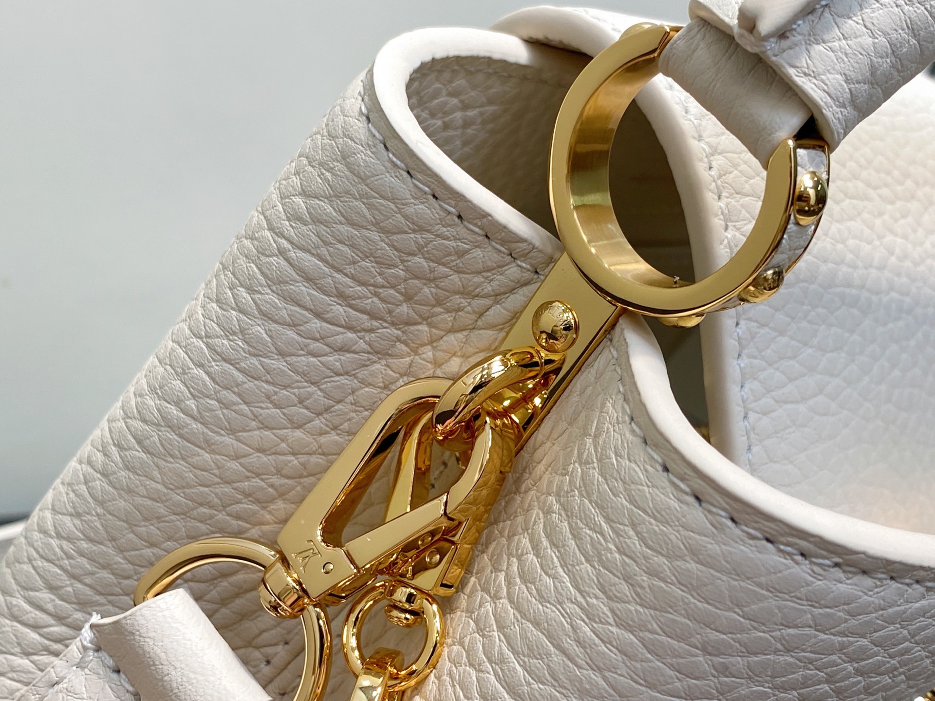 【顶级原单】M14393米白色 M14970 链条包全皮cap那英款CAPUCINES EAST-WES