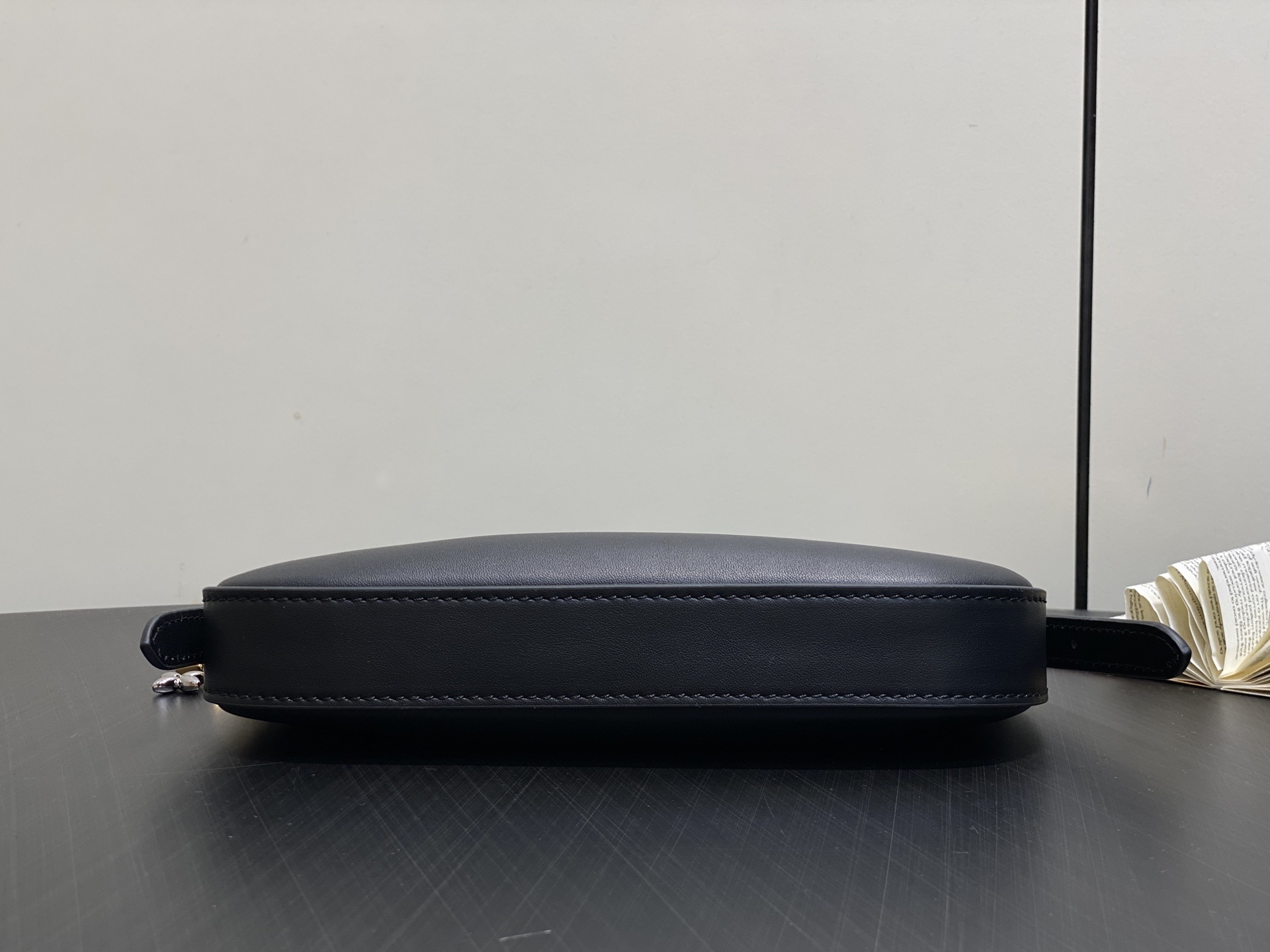 【顶级原单】M25525黑色 全皮腋下包Pochette LV Bloom 手袋 M25784 杏色 m