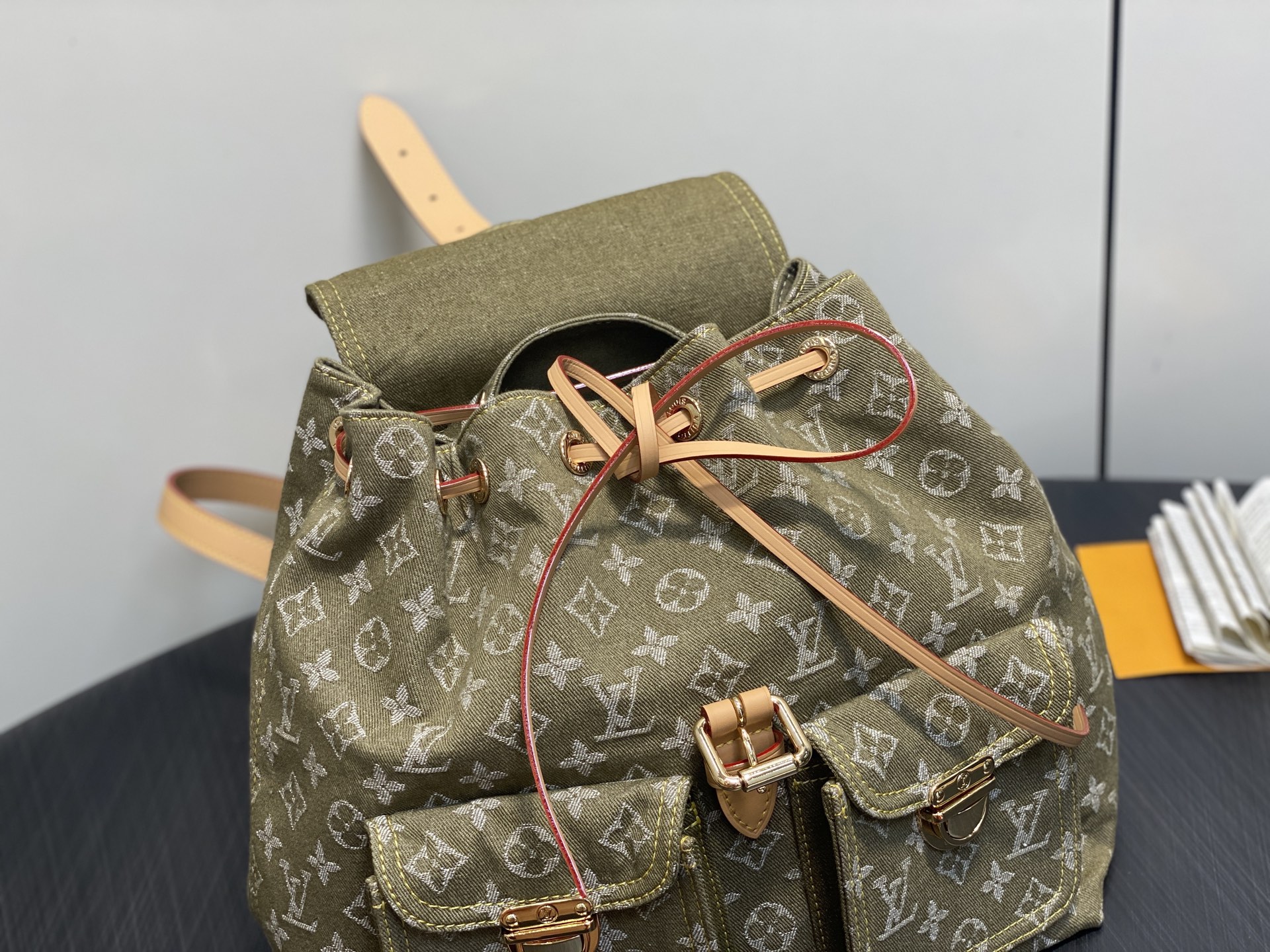 【顶级原单】M95241草绿色 丹宁牛仔布双肩包 Lv Vintage 双肩包 M95240玫粉色 M9