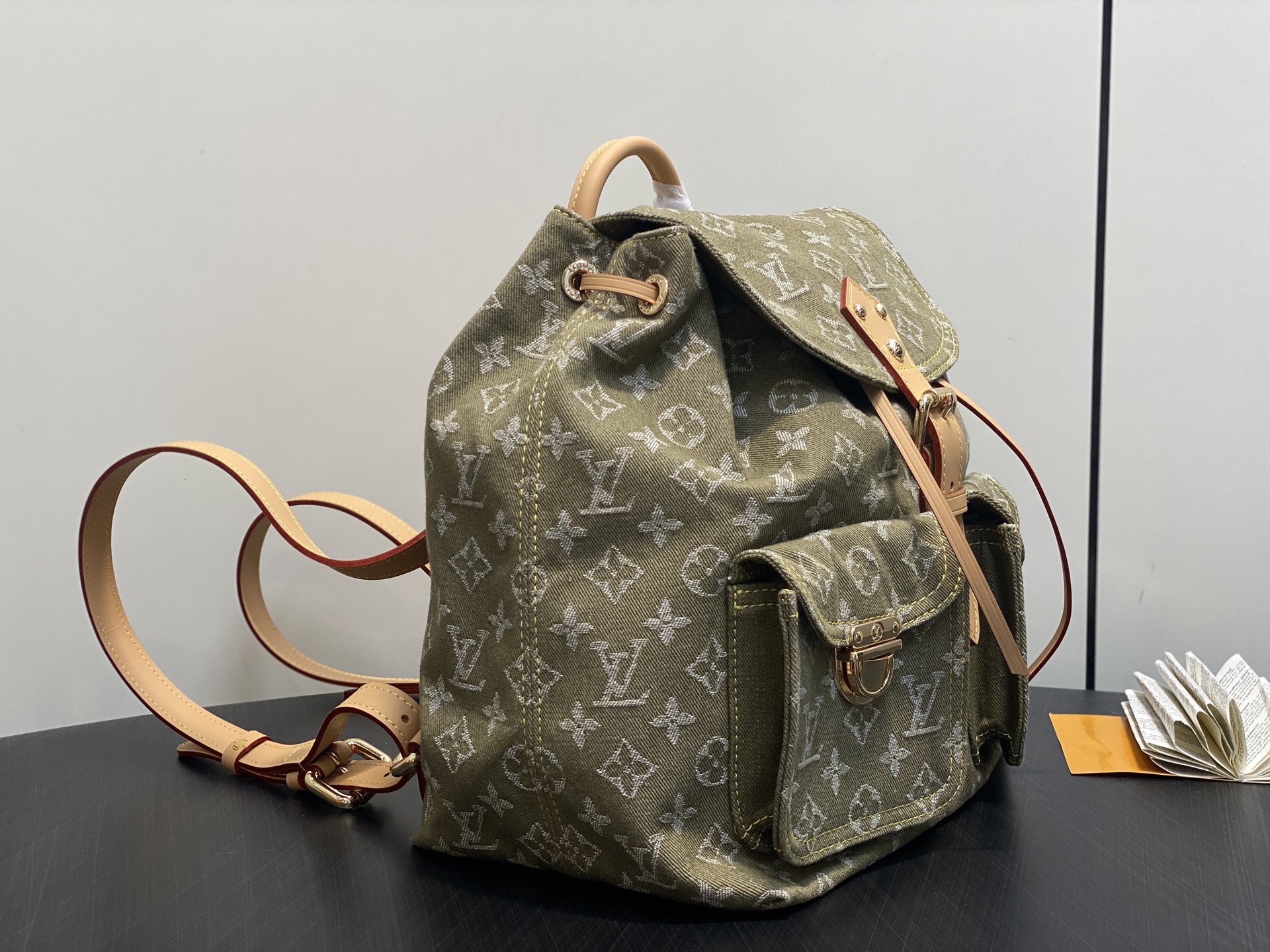 【顶级原单】M95241草绿色 丹宁牛仔布双肩包 Lv Vintage 双肩包 M95240玫粉色 M9