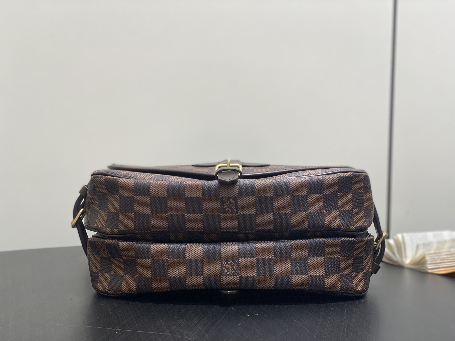 【顶级原单】N48080啡格 SAUMUR 中号手袋 M40710 中古邮差包 双子星手袋 采用 Mon