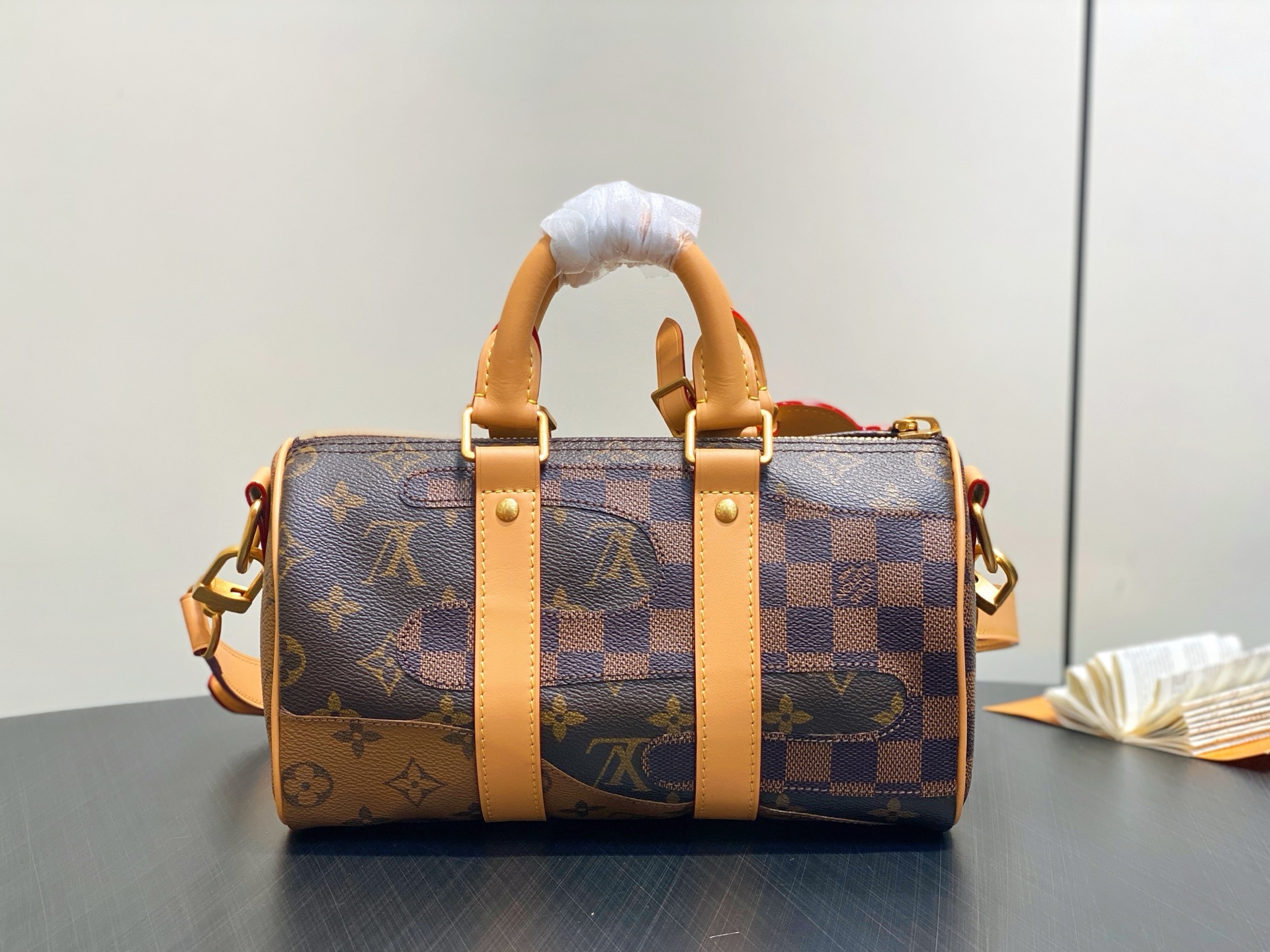 【顶级原单】M15428老花拼色 男包枕头包 Keepall Bandoulière 手袋 本款 Kee