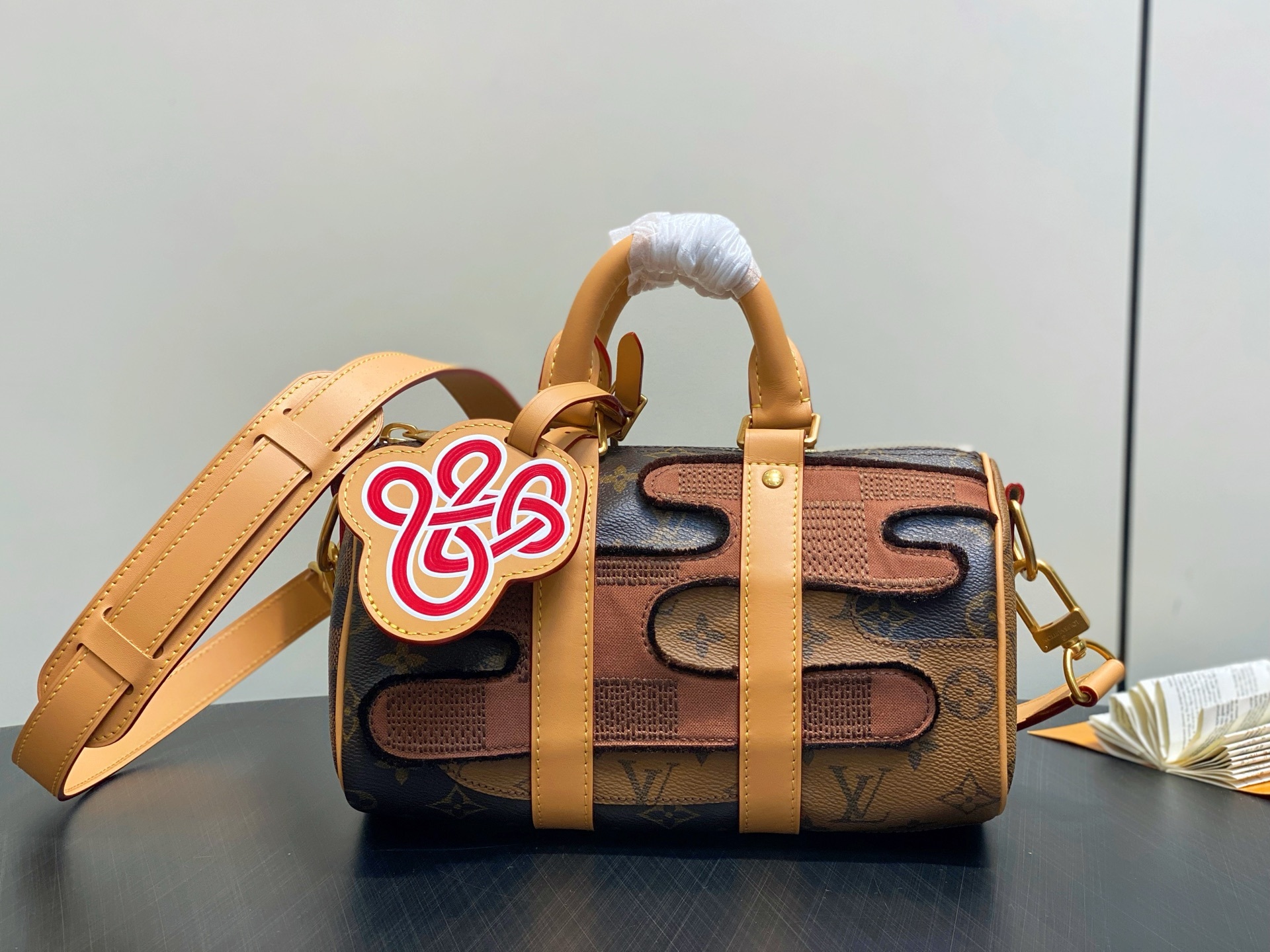 【顶级原单】M15428老花拼色 男包枕头包 Keepall Bandoulière 手袋 本款 Kee