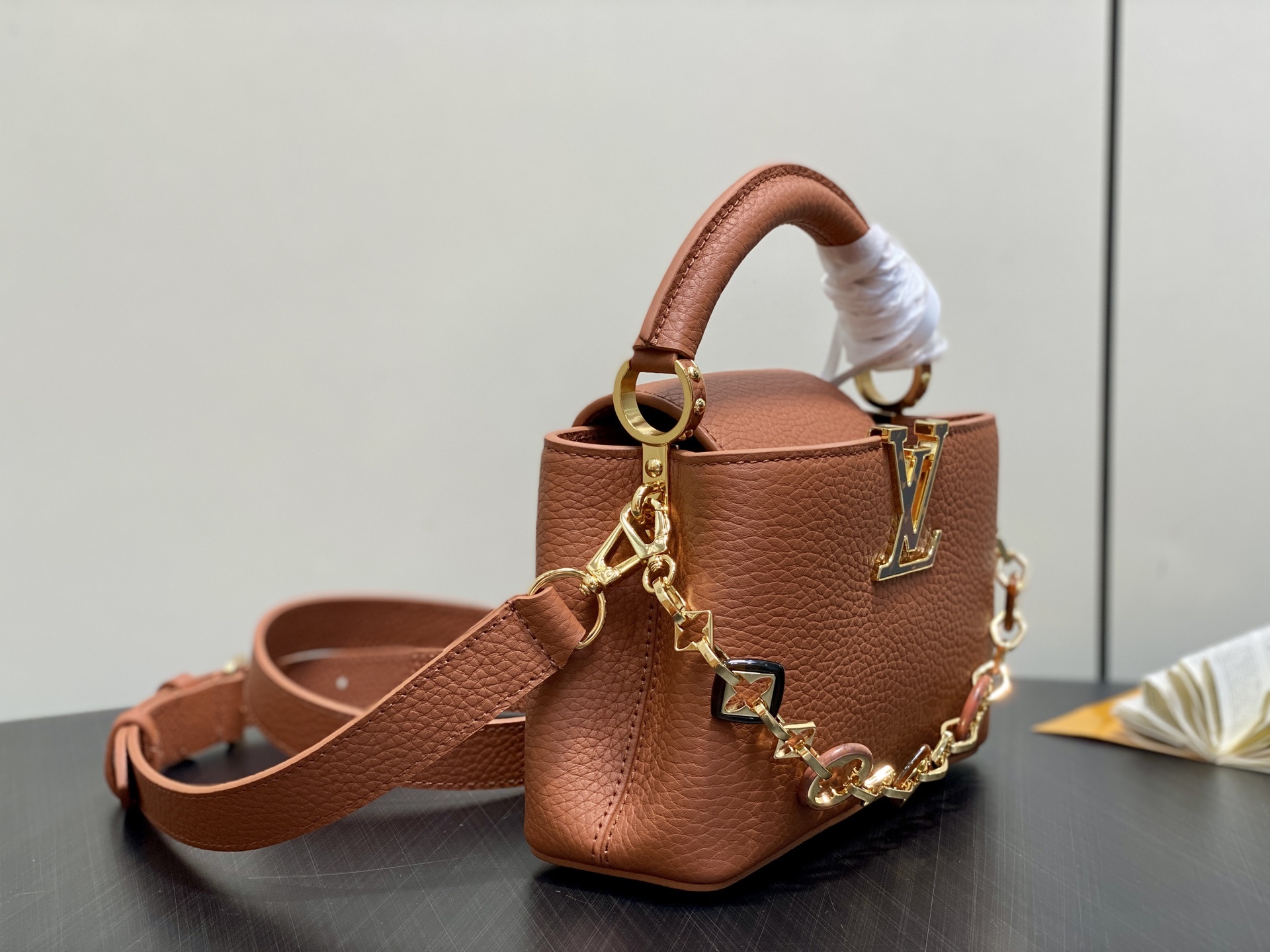 【顶级原单】M14970棕色 M14381 链条全皮cap那英款 CAPUCINES 迷你手袋 本款 C