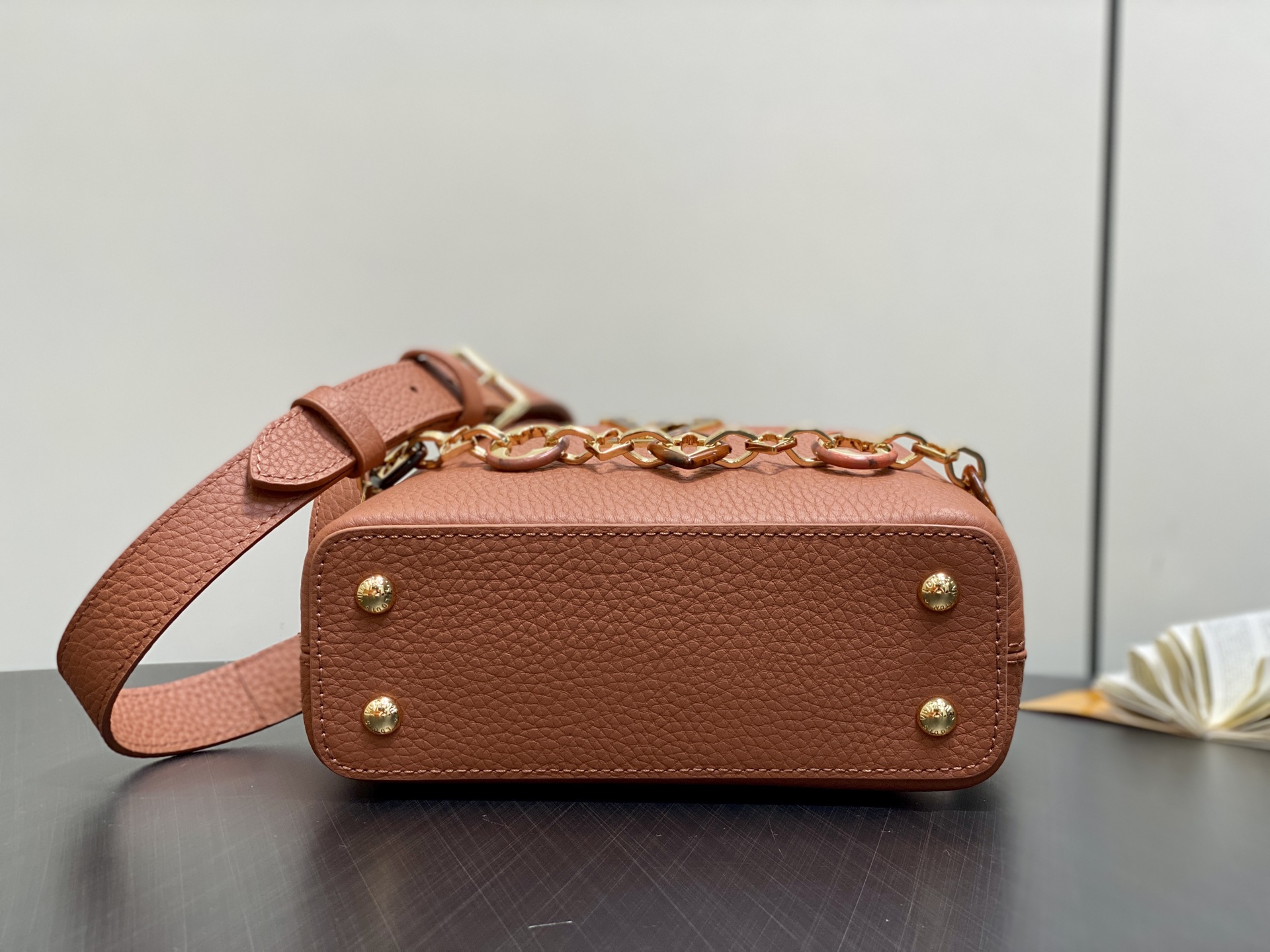 【顶级原单】M14970棕色 M14381 链条全皮cap那英款 CAPUCINES 迷你手袋 本款 C