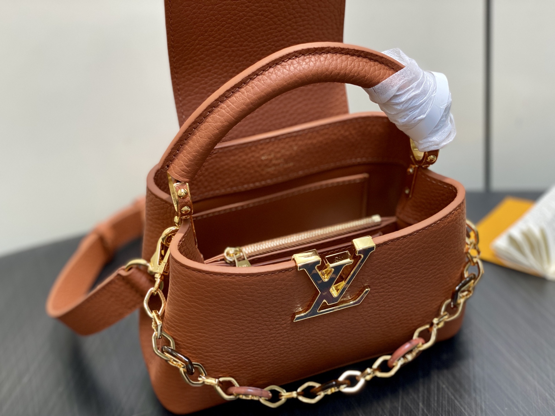 【顶级原单】M14970棕色 M14381 链条全皮cap那英款 CAPUCINES 迷你手袋 本款 C