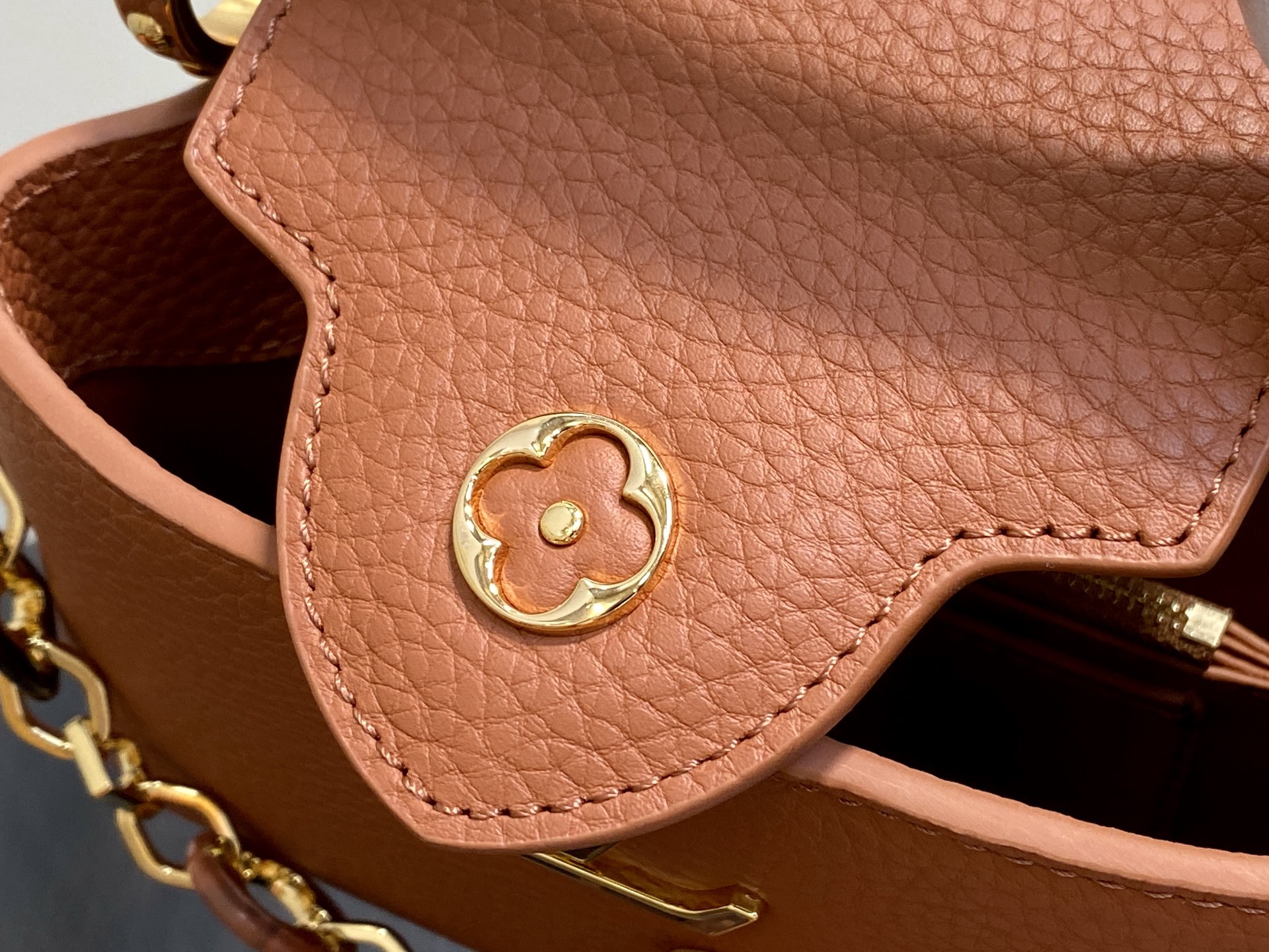 【顶级原单】M14970棕色 M14381 链条全皮cap那英款 CAPUCINES 迷你手袋 本款 C