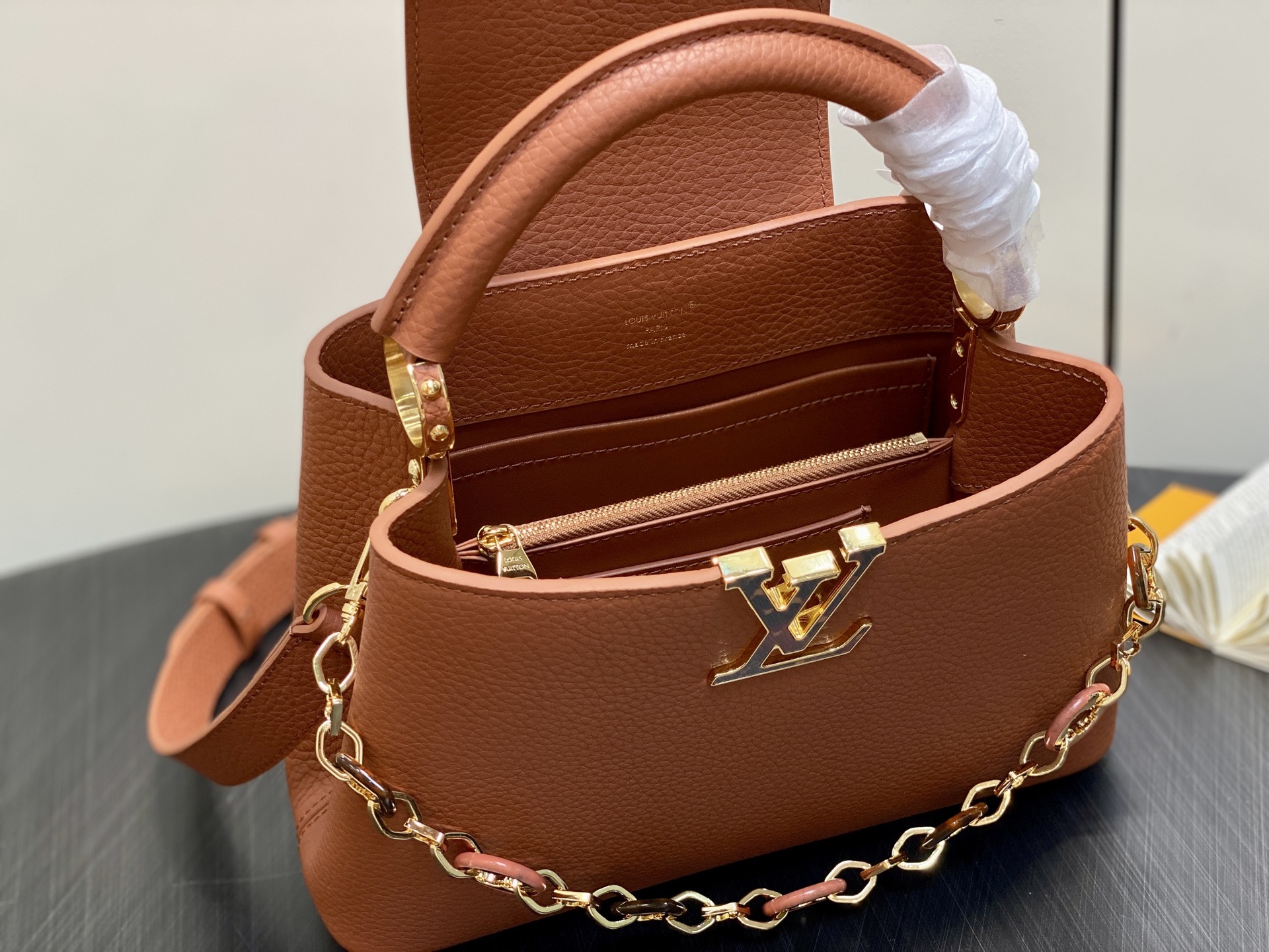 【顶级原单】M14970棕色 M14381 链条全皮cap那英款 CAPUCINES BB手袋 Capu