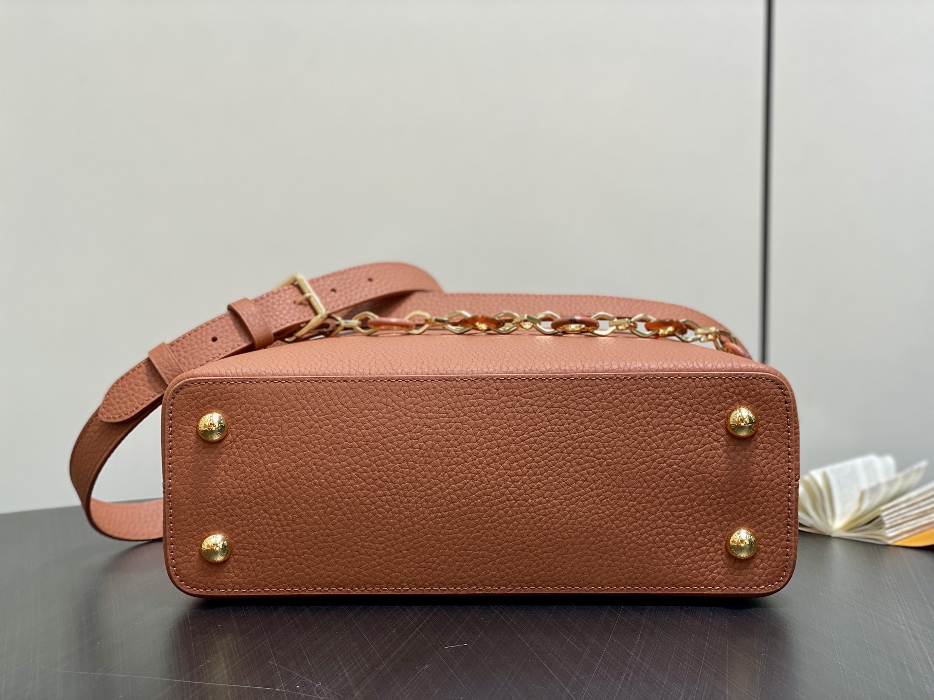 【顶级原单】M14970棕色 M14381 链条全皮cap那英款 CAPUCINES 中号手袋 Capu