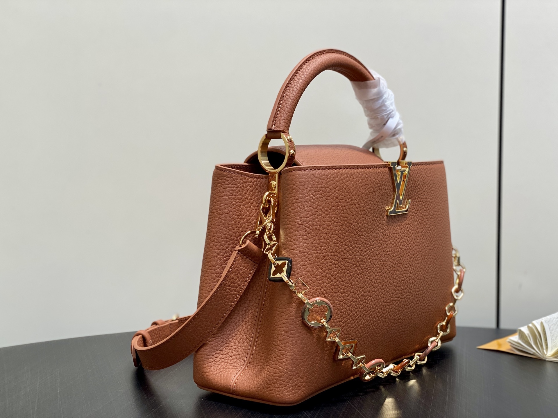 【顶级原单】M14970棕色 M14381 链条全皮cap那英款 CAPUCINES 中号手袋 Capu