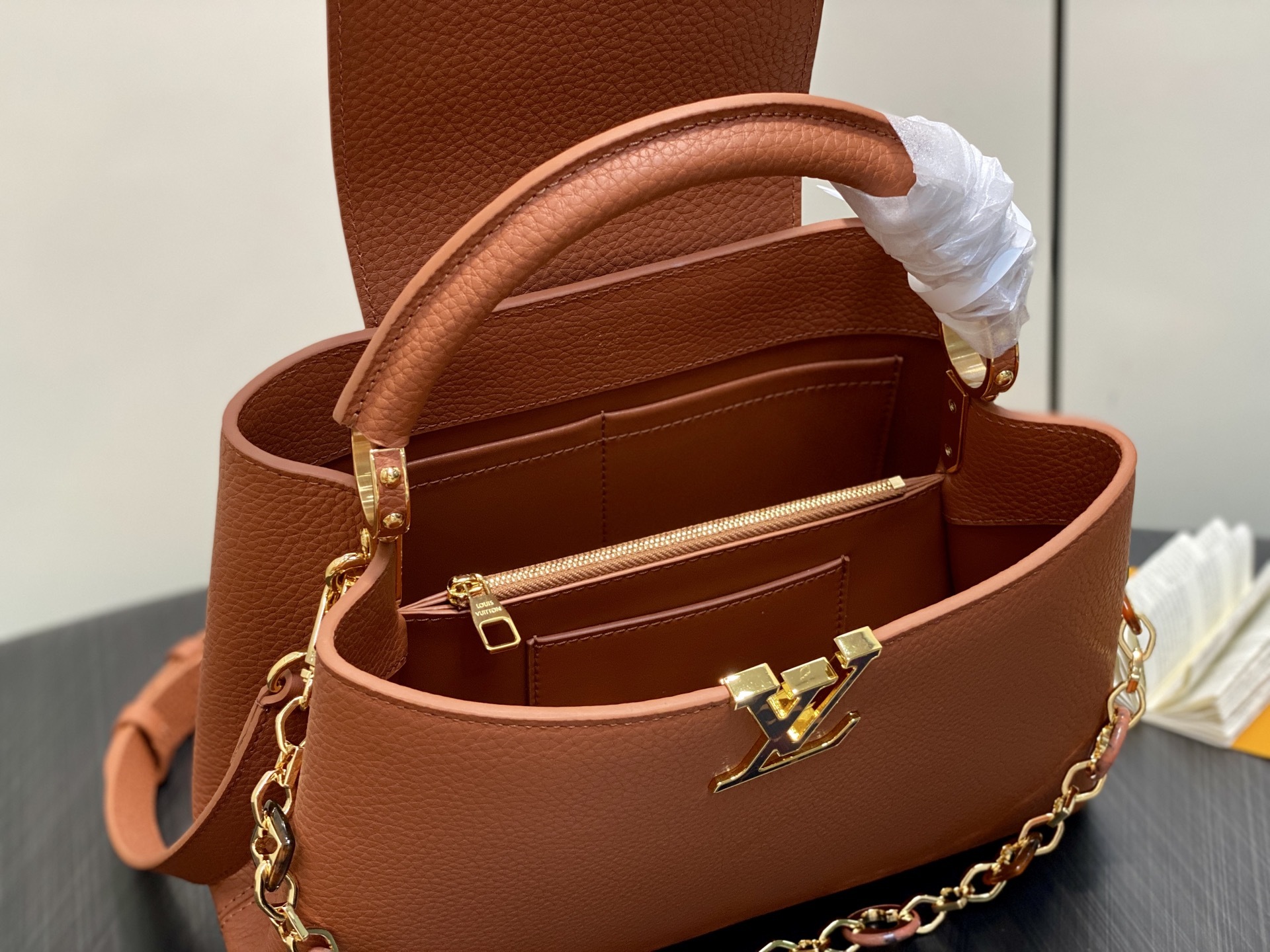 【顶级原单】M14970棕色 M14381 链条全皮cap那英款 CAPUCINES 中号手袋 Capu