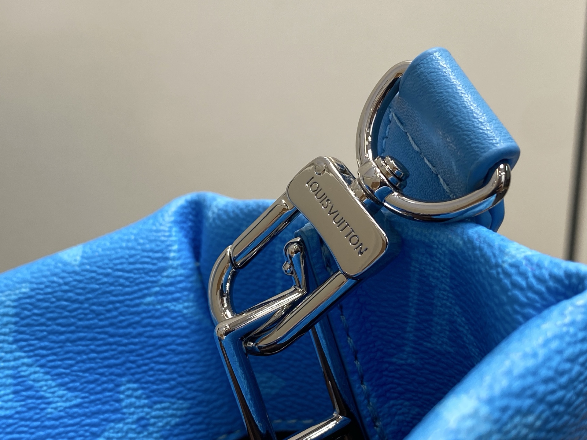 Louis Vuitton Mini Shopper Tote Bag, Blue Gradient Leather Handbag 8 i1757396610290 1810 0 7