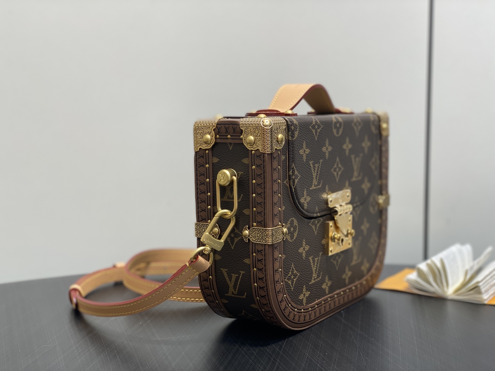 【顶级原单】M15166老花 硬箱子盒子包 当季新款 MONTSOURIS TRUNK 手袋 本款 Mo