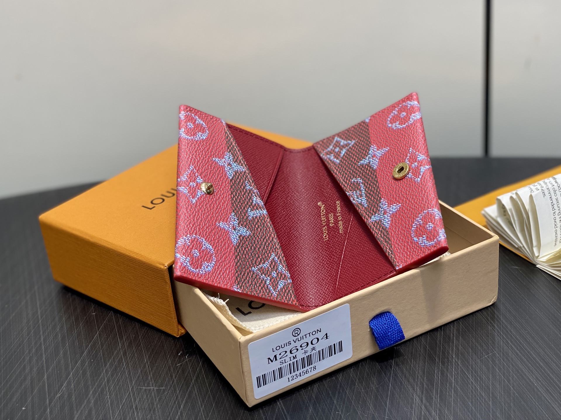【顶级原单】M26904红色 印花卡包钱包 当季新款 SLIM 卡夹 本款 Slim 卡夹以 Monog