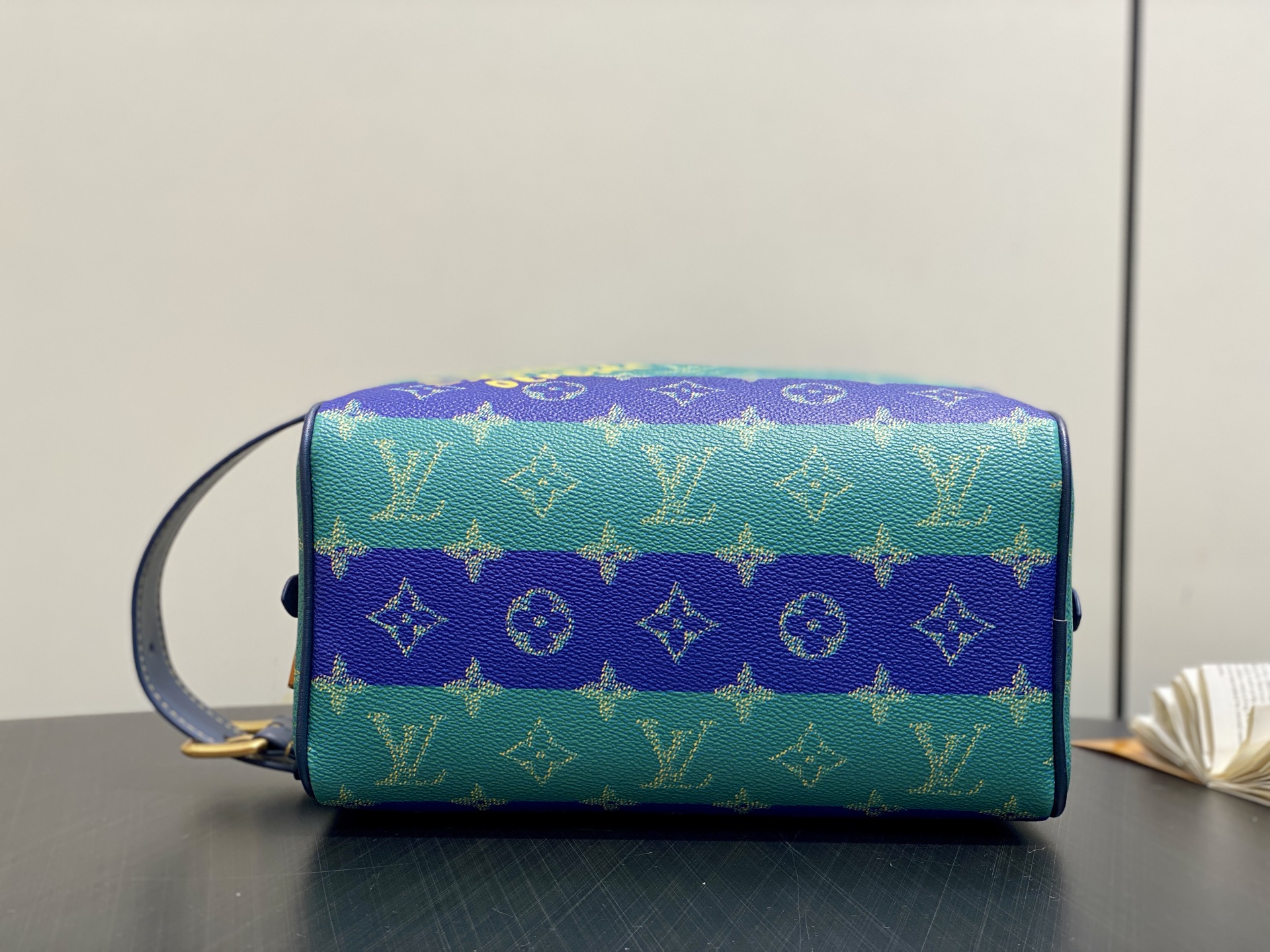 【顶级原单】M25902蓝色 洗漱包手拿包 当季新款 LOCKER DOPP KIT 盥洗袋 本款 Lo