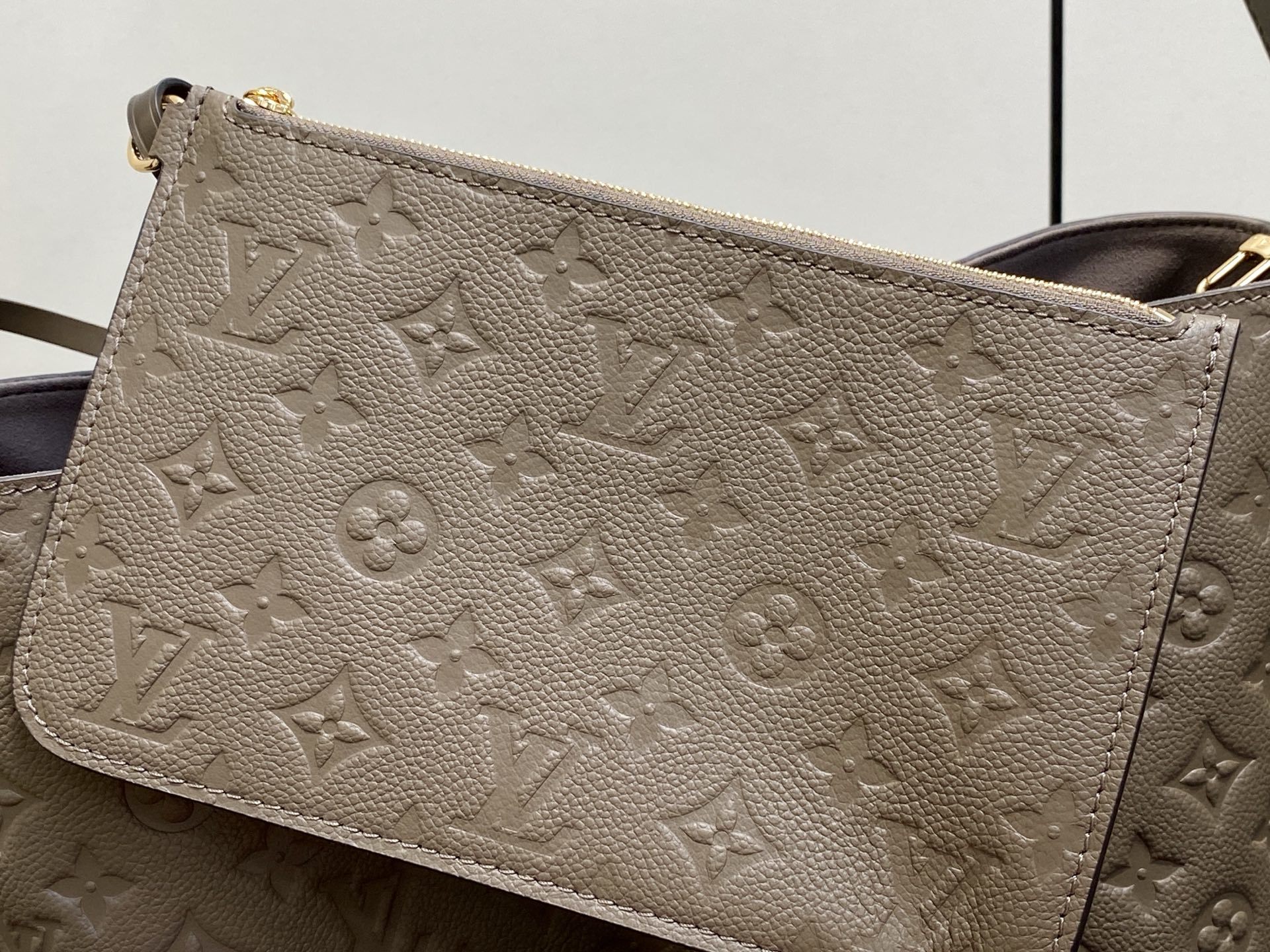 【顶级原单】M13044卡其绿 M25823全皮压花水桶包 All In 大号手袋 本款 All In