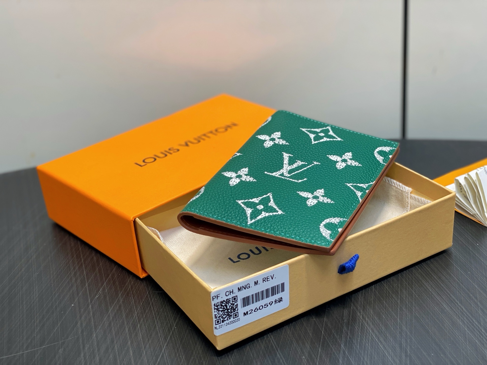 【顶级原单】M26059绿色 全皮护照夹护照套 本款护照套为 Monogram Empreinte 皮革