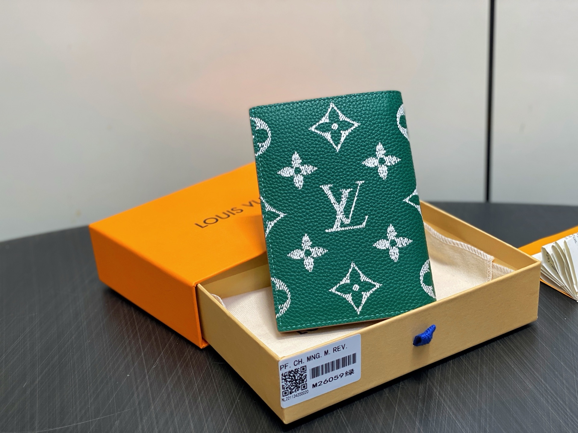 【顶级原单】M26059绿色 全皮护照夹护照套 本款护照套为 Monogram Empreinte 皮革