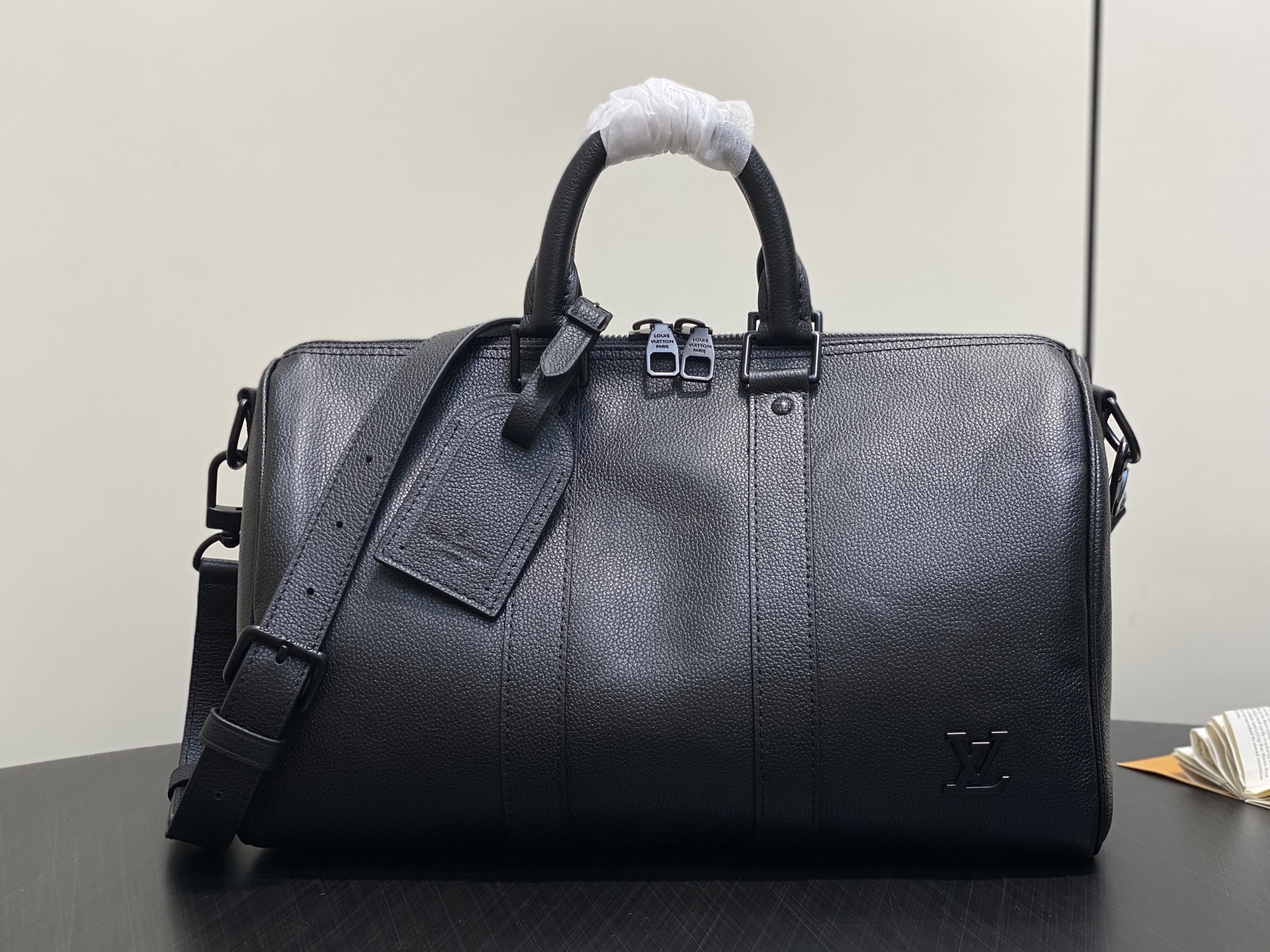 【顶级原单】M15249黑色 全皮旅行袋 Keepall Bandoulière 35手袋 这款实用百搭