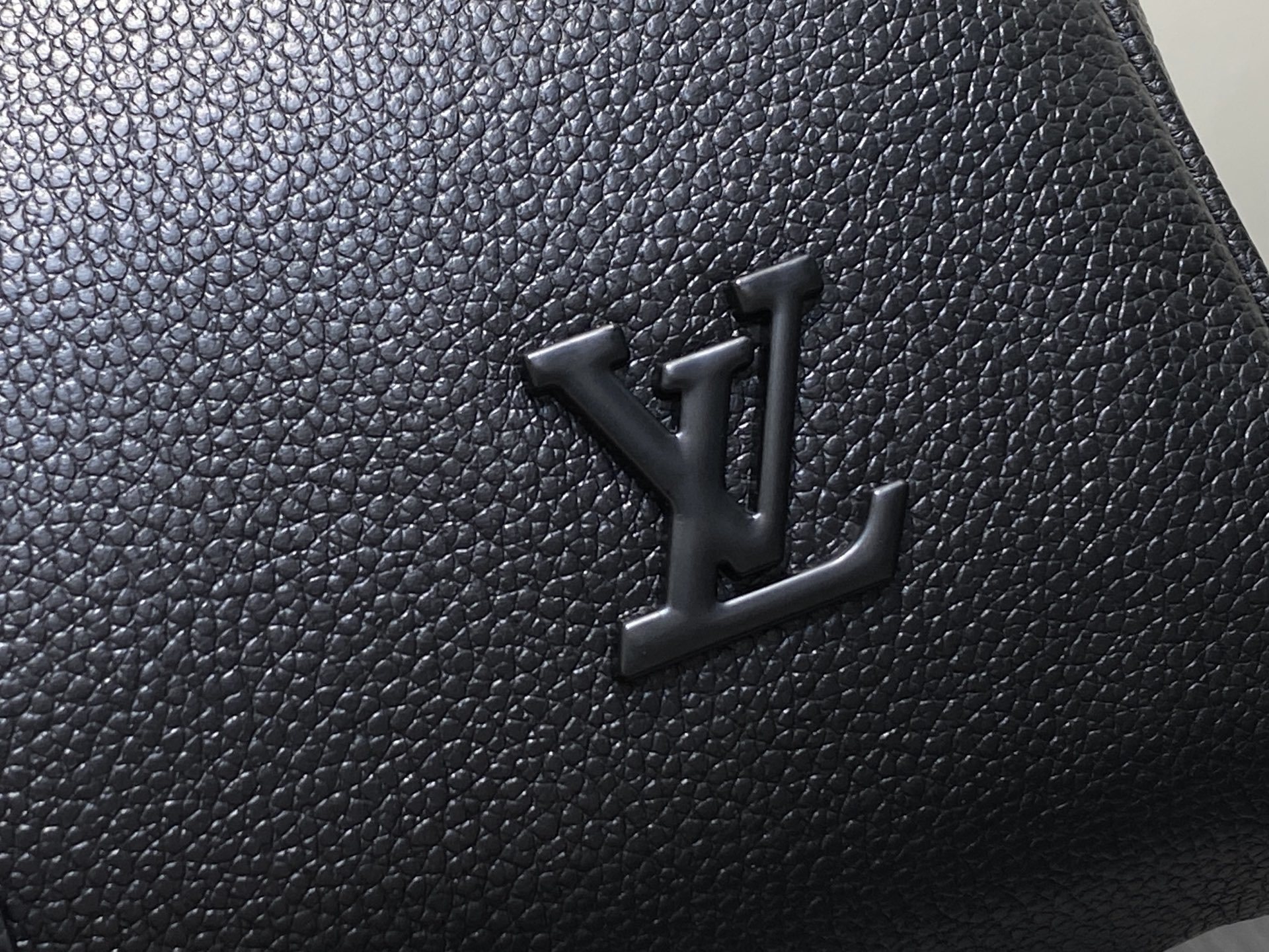【顶级原单】M15249黑色 全皮旅行袋 Keepall Bandoulière 35手袋 这款实用百搭