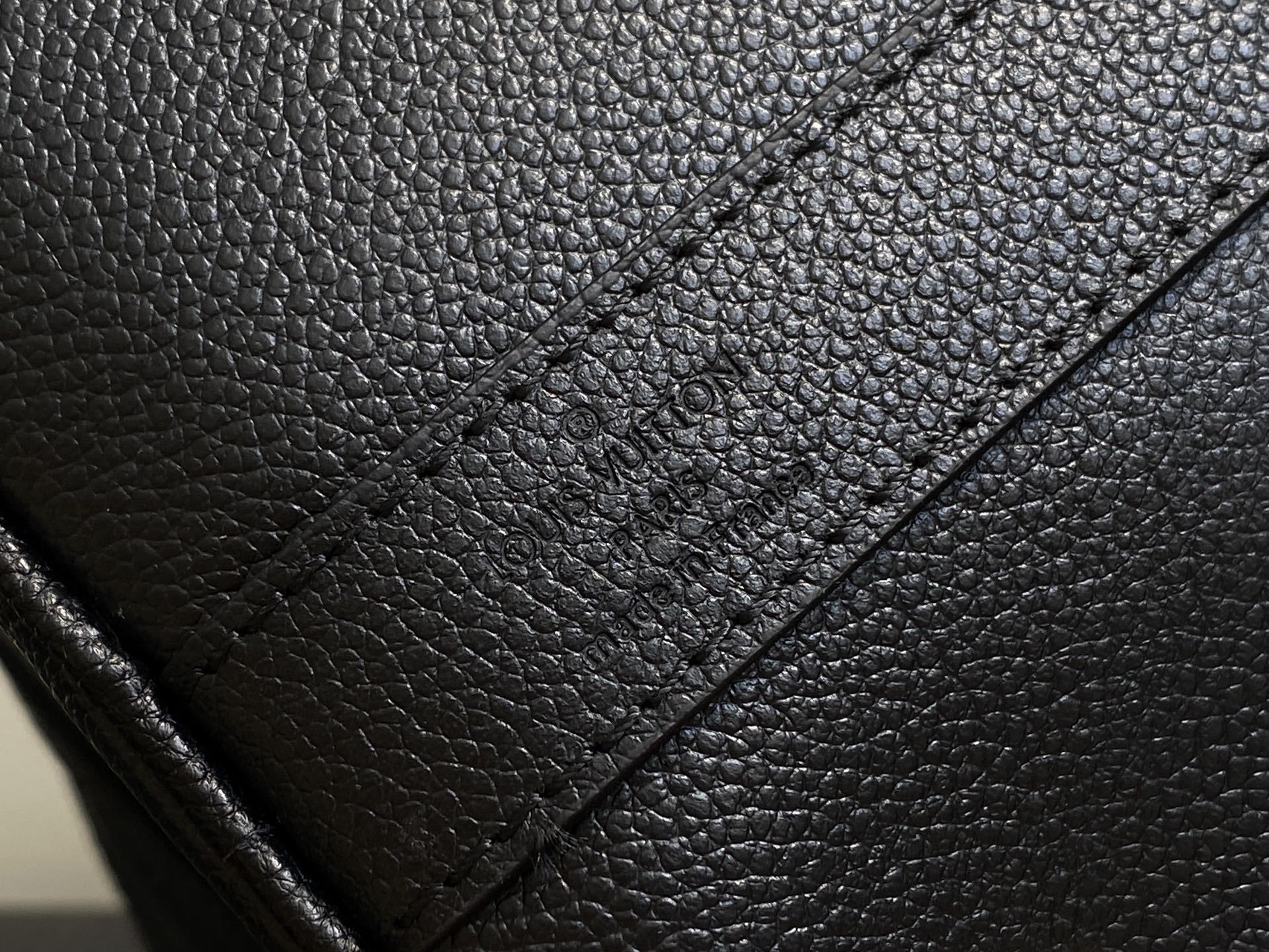【顶级原单】M15249黑色 全皮旅行袋 Keepall Bandoulière 35手袋 这款实用百搭