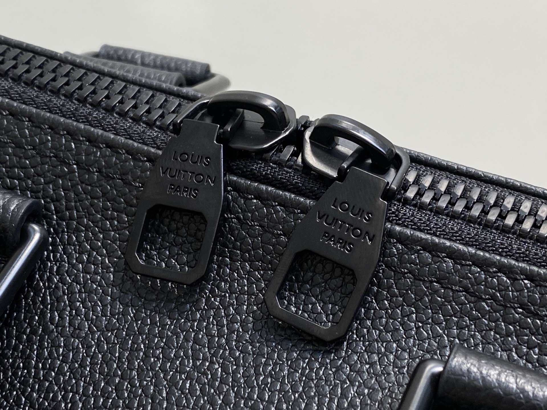 【顶级原单】M15249黑色 全皮旅行袋 Keepall Bandoulière 35手袋 这款实用百搭