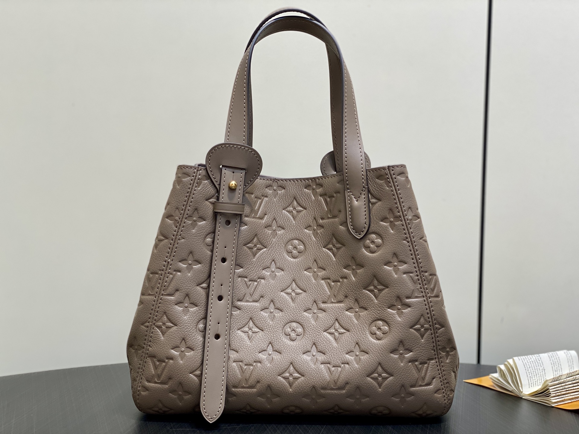 【顶级原单】M25858卡其绿 M25890 全皮压花单肩包 ALL IN ONE 小号手袋 m2585