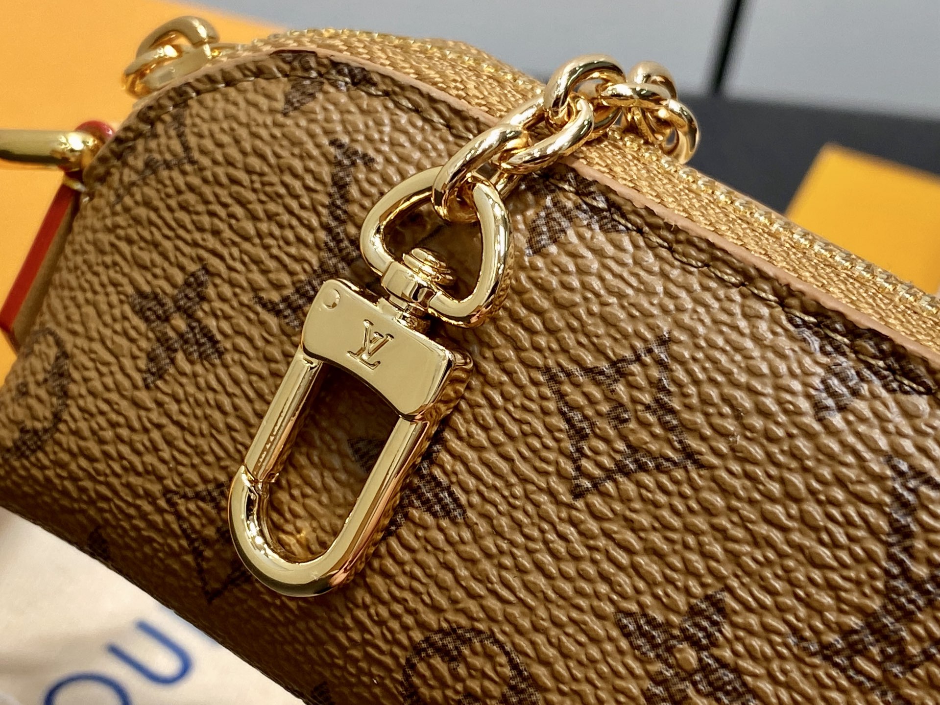 【顶级原单】M25694黄花 链条口红包化妆包 当季新款 LIPSTICK 化妆包 Lipstick 化