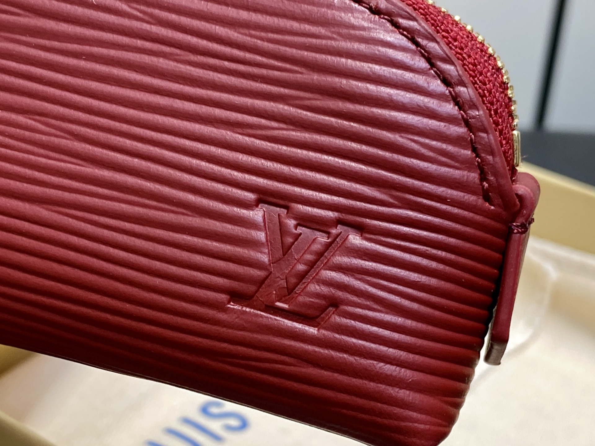 【顶级原单】M25685紫红色 链条口红包化妆包 当季新款 LIPSTICK 化妆包 Lipstick 