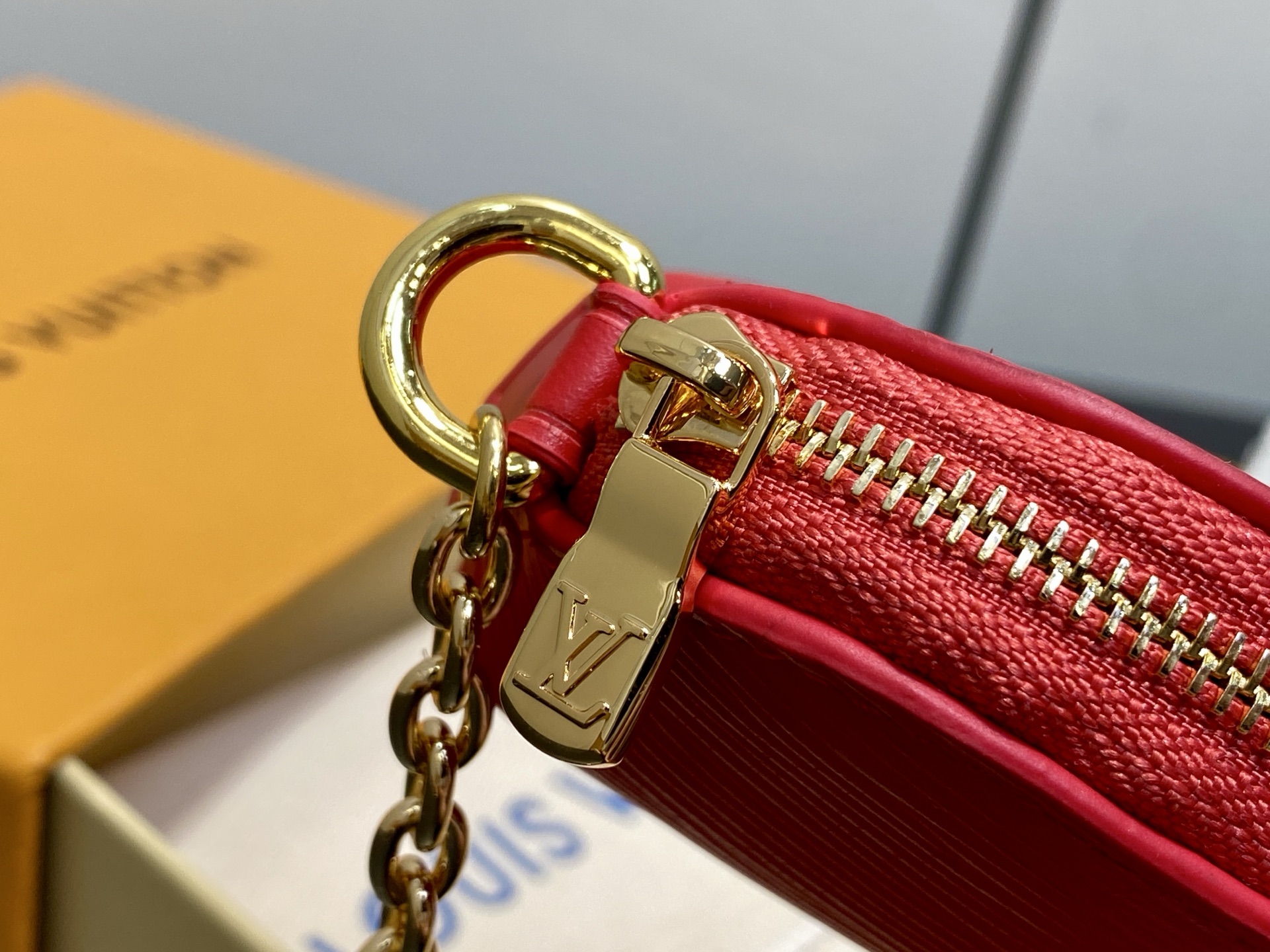 【顶级原单】M25687红色 链条口红包化妆包 当季新款 LIPSTICK 化妆包 Lipstick 化