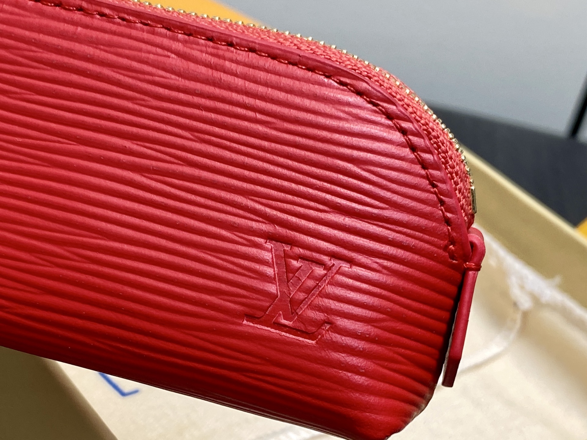 【顶级原单】M25687红色 链条口红包化妆包 当季新款 LIPSTICK 化妆包 Lipstick 化