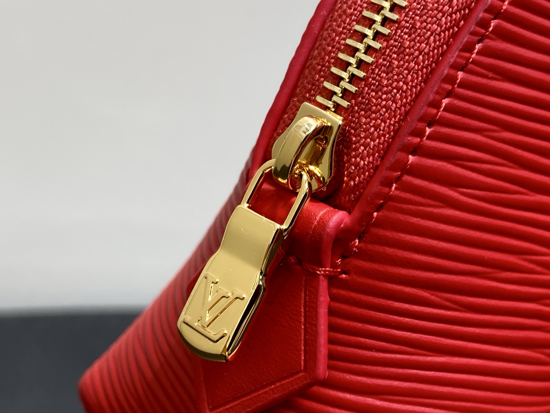 【顶级原单】M15197红色 水波纹化妆包 当季新款 POCHETTE COSMÉTIQUE 小号化妆包