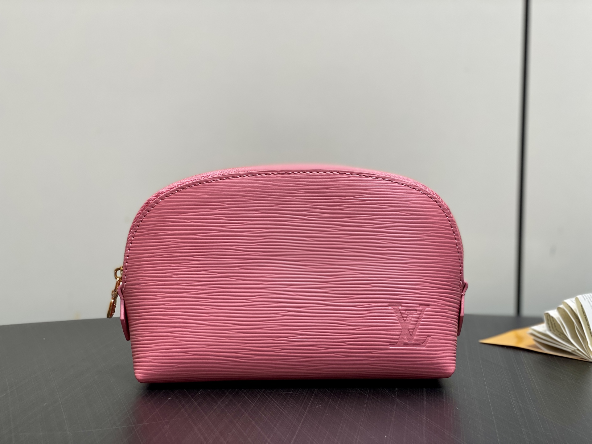 【顶级原单】M15198粉色 水波纹化妆包 当季新款 POCHETTE COSMÉTIQUE 小号化妆包