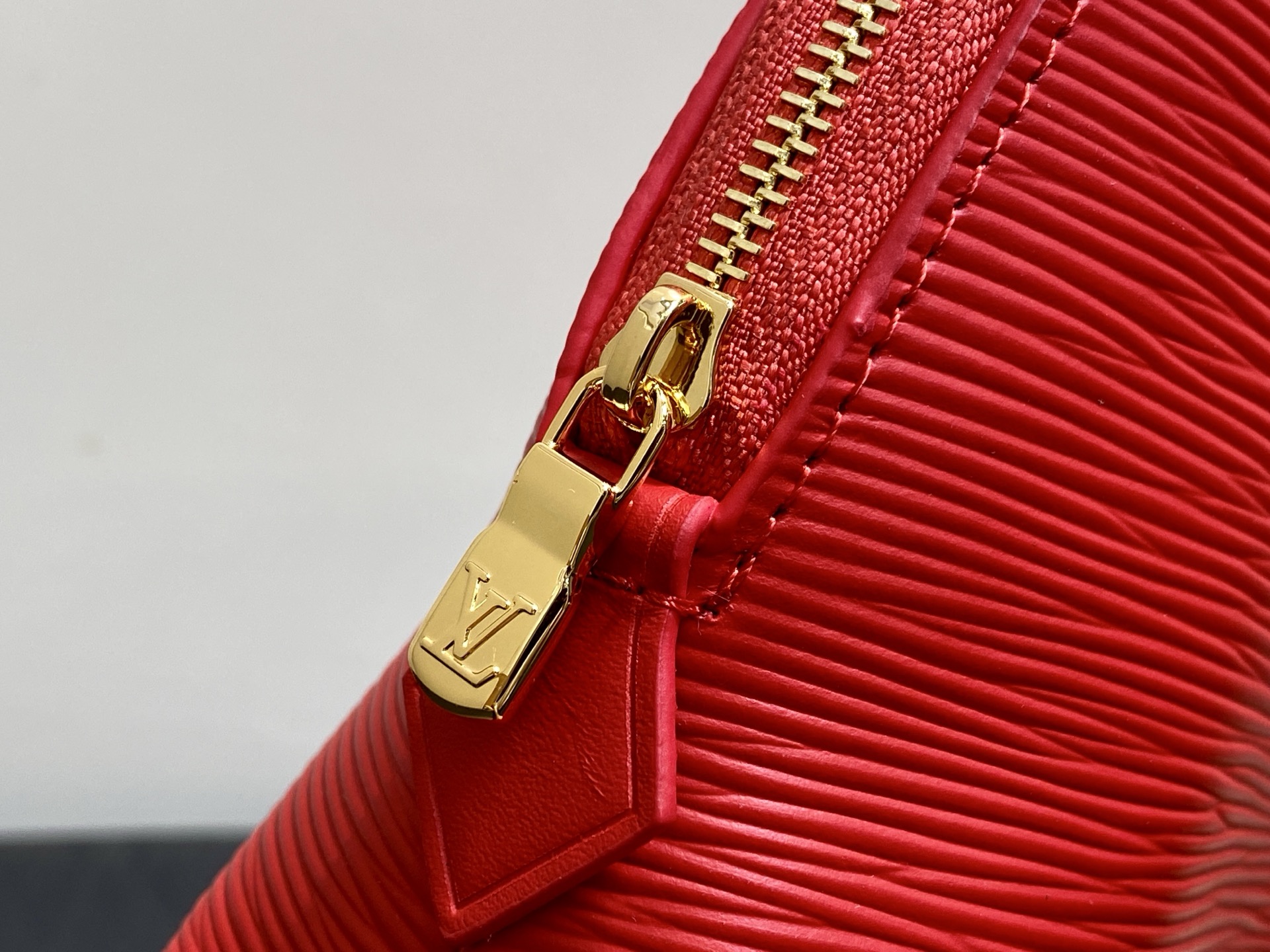 【顶级原单】M15197红色 水波纹化妆包 当季新款 POCHETTE COSMÉTIQUE 中号化妆包