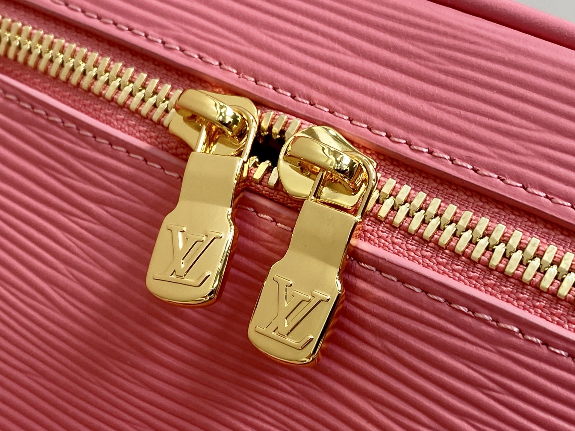 【顶级原单】M25856粉色 水波纹化妆包 当季新款 NICE BB 化妆包 本款 Nice 迷你化妆包