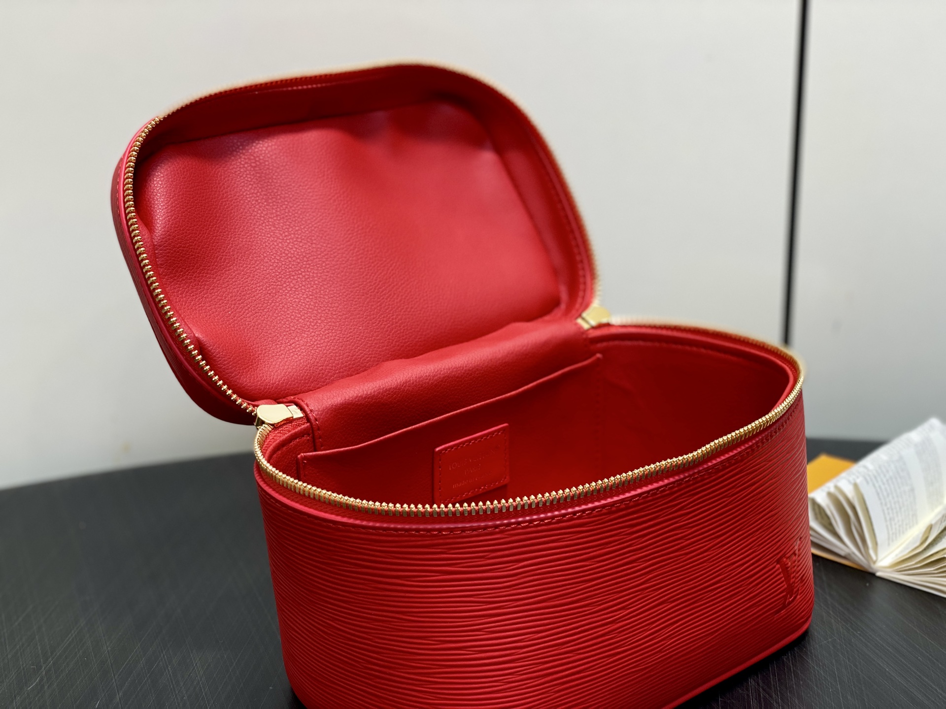 【顶级原单】M15191红色 水波纹化妆包 当季新款 NICE 迷你化妆包 本款 Nice 迷你化妆包向