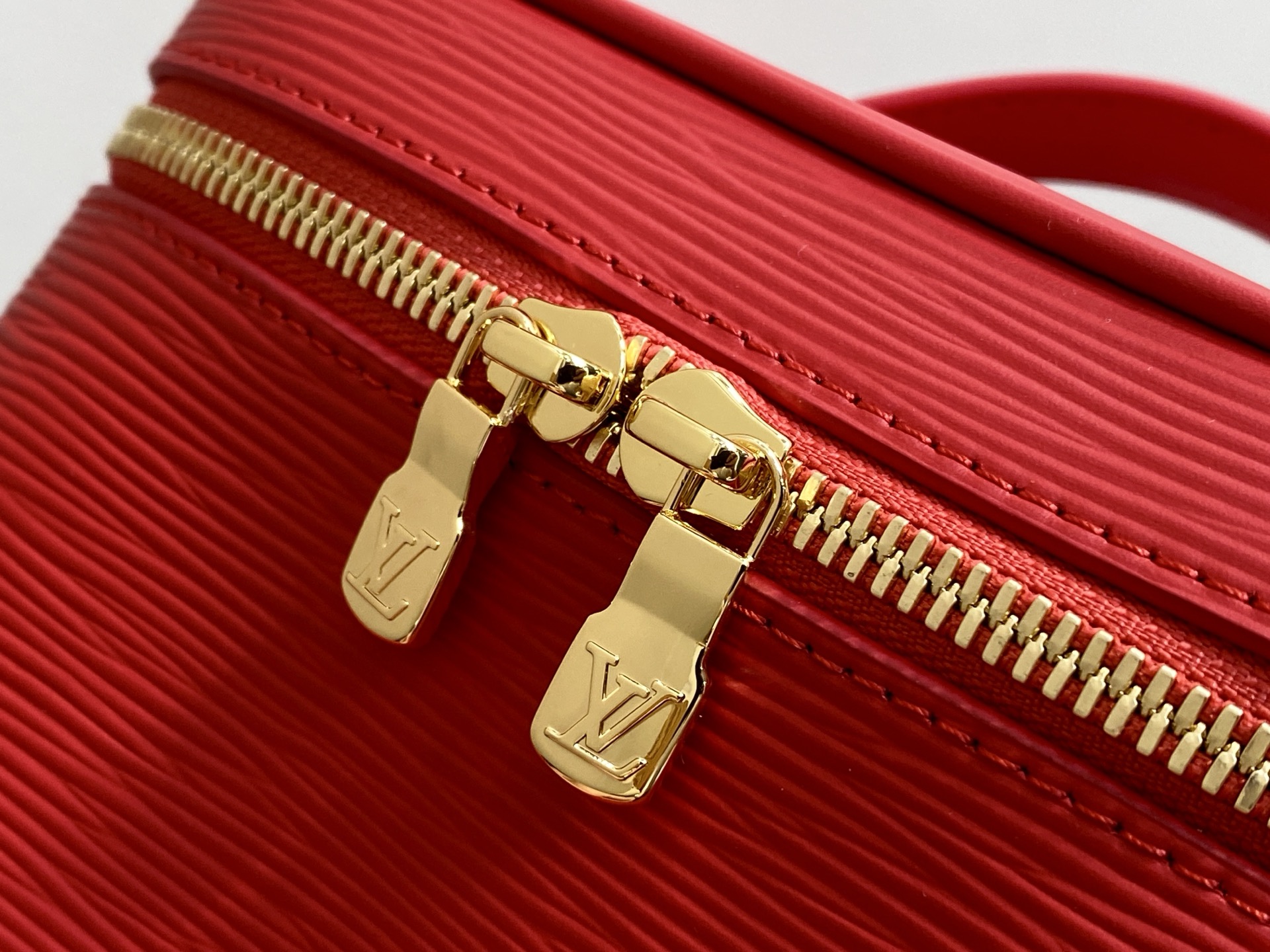 【顶级原单】M15191红色 水波纹化妆包 当季新款 NICE 迷你化妆包 本款 Nice 迷你化妆包向