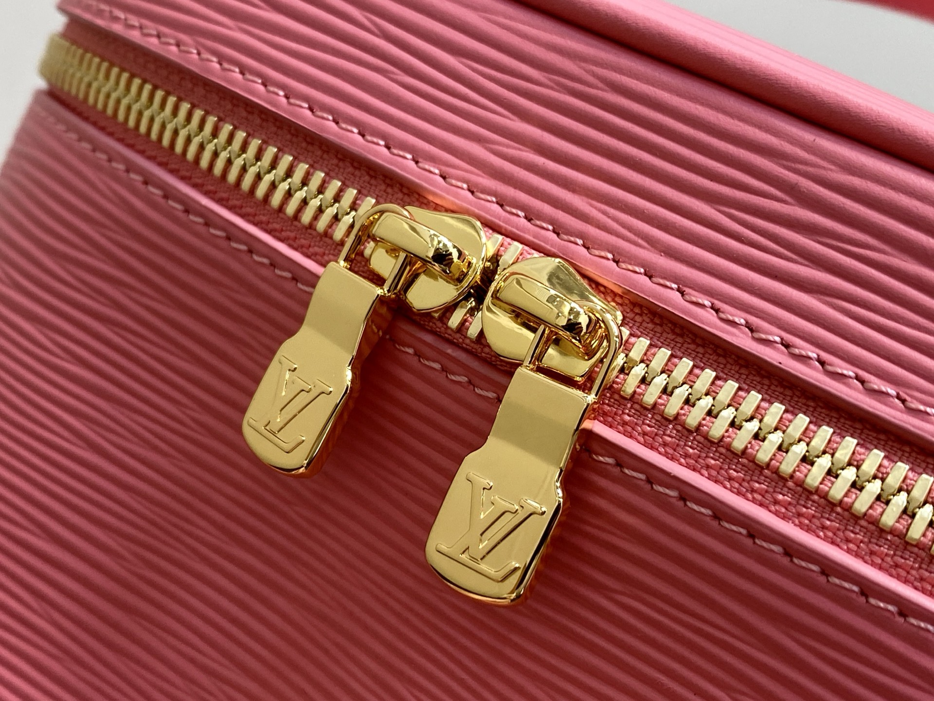 【顶级原单】M15191粉色 水波纹化妆包 当季新款 NICE 迷你化妆包 本款 Nice 迷你化妆包向