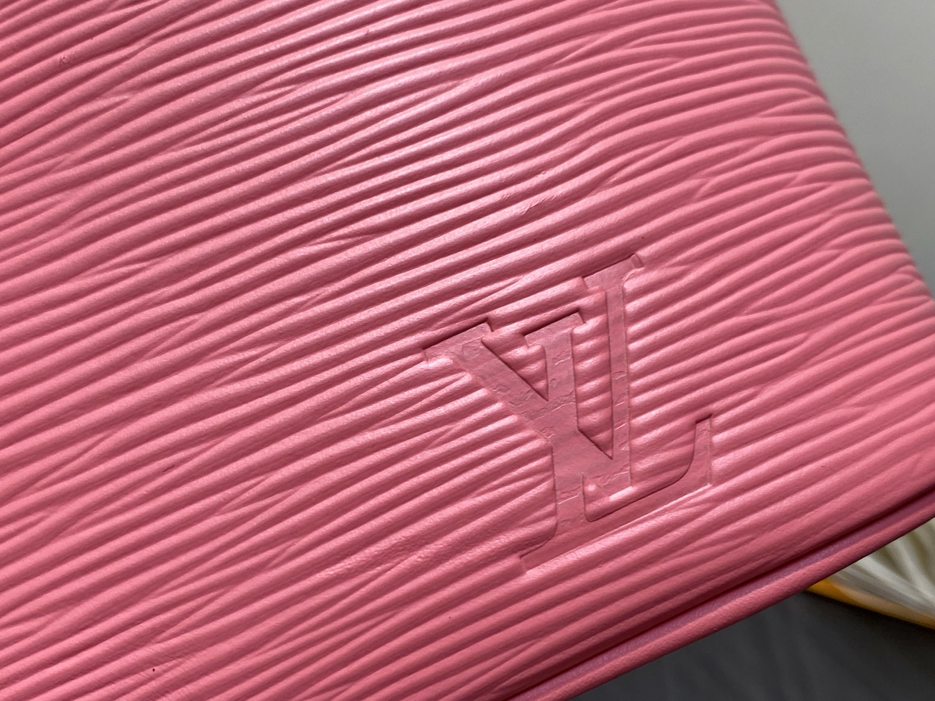 【顶级原单】M15191粉色 水波纹化妆包 当季新款 NICE 迷你化妆包 本款 Nice 迷你化妆包向